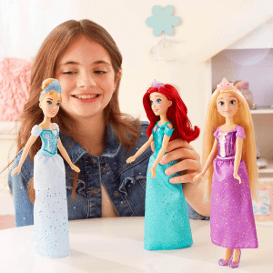Hasbro F08975X7 muñeca