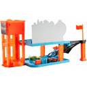 Disney Pixar Cars Conjunto de juego Taller brillante en Cañón del Cobre de Glow Racers de , incluye tres vehículos a escala 1:55