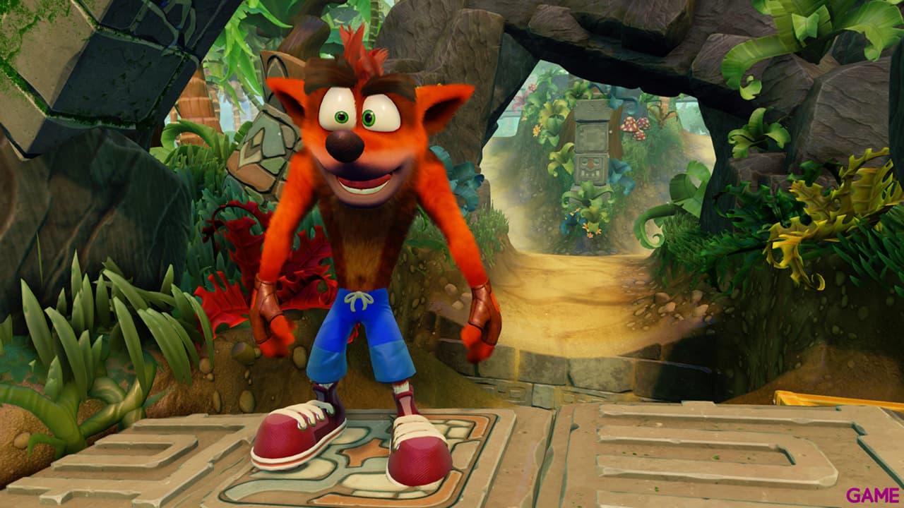 PlayStation 4 Slim 1TB + Crash Bandicoot + Ratchet & Clank
