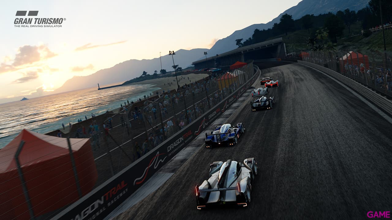 Playstation 4 Pro 1Tb + Gran Turismo Sport