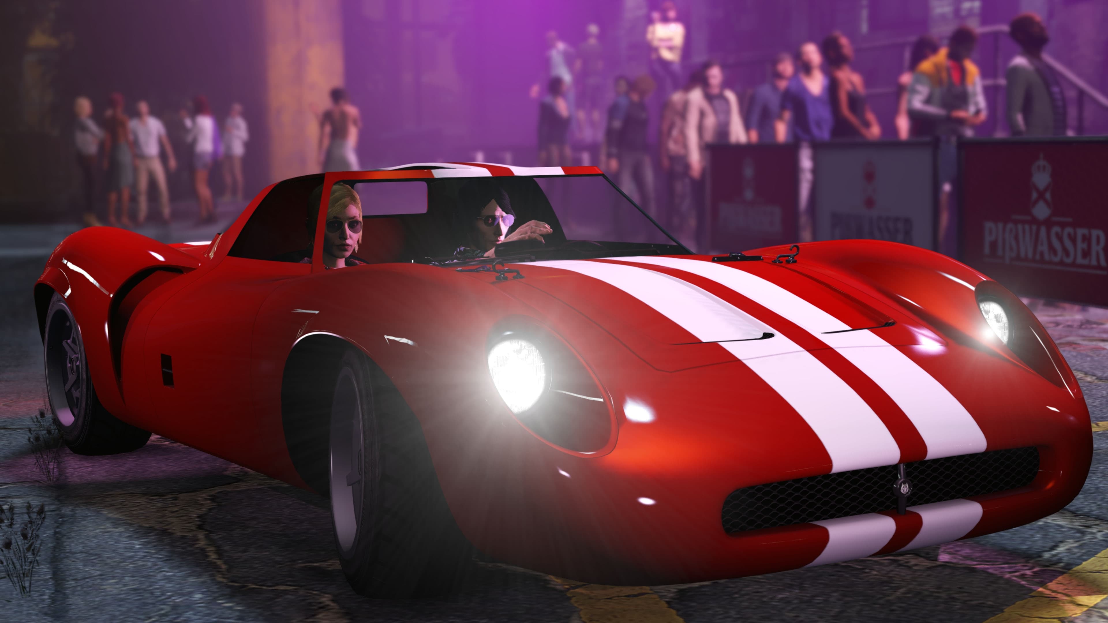Grand Theft Auto V: Premium Online Edition & Great White Shark Card Bundle