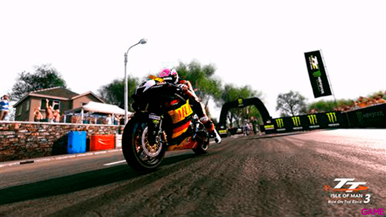 TT Isle of Man Ride on the Edge 3