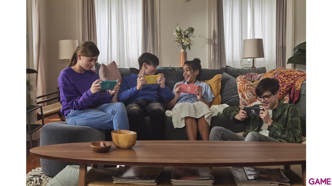 Nintendo Switch Lite Coral