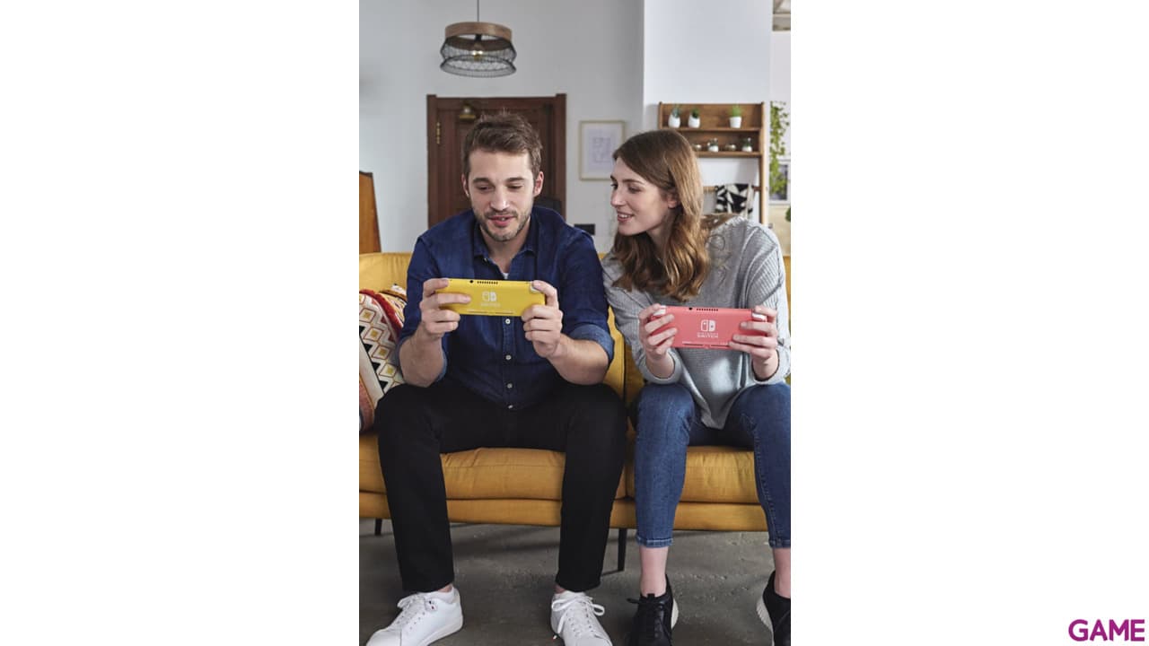 Nintendo Switch Lite Coral