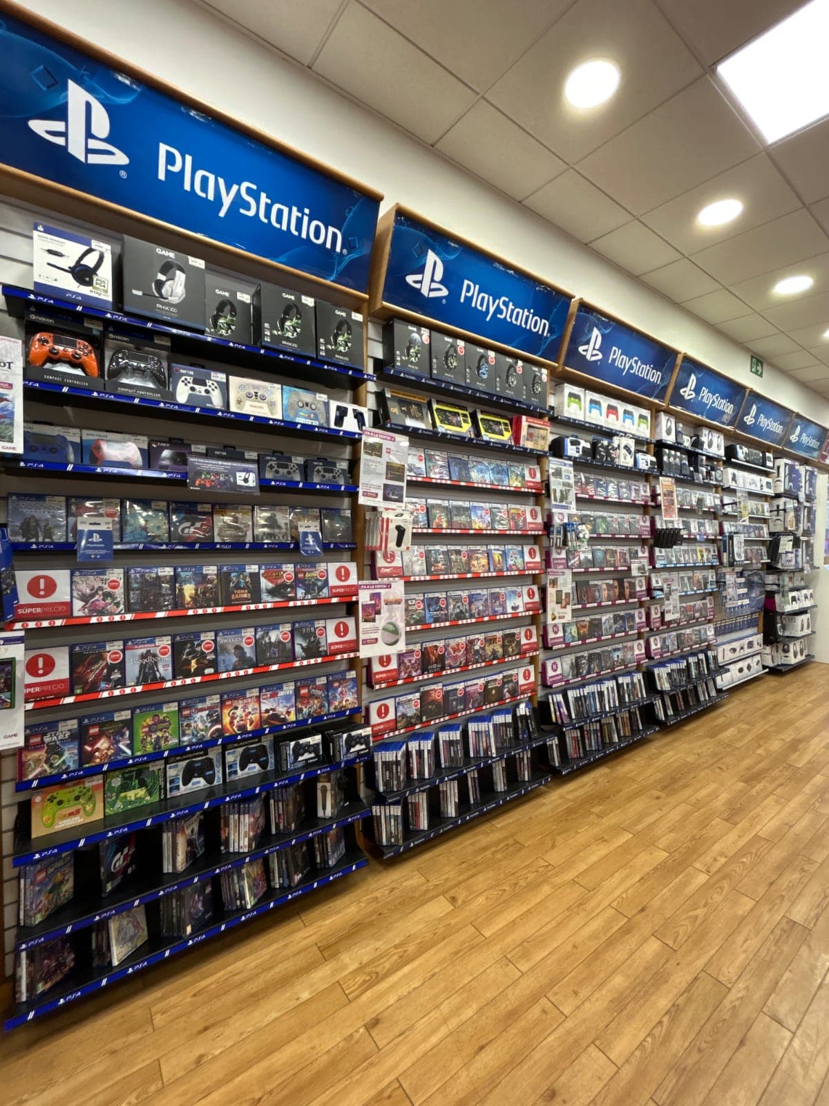 LA CORUÑA DOLCE VITA ODEON VIDEOJUEGOS 15578 - foto 6