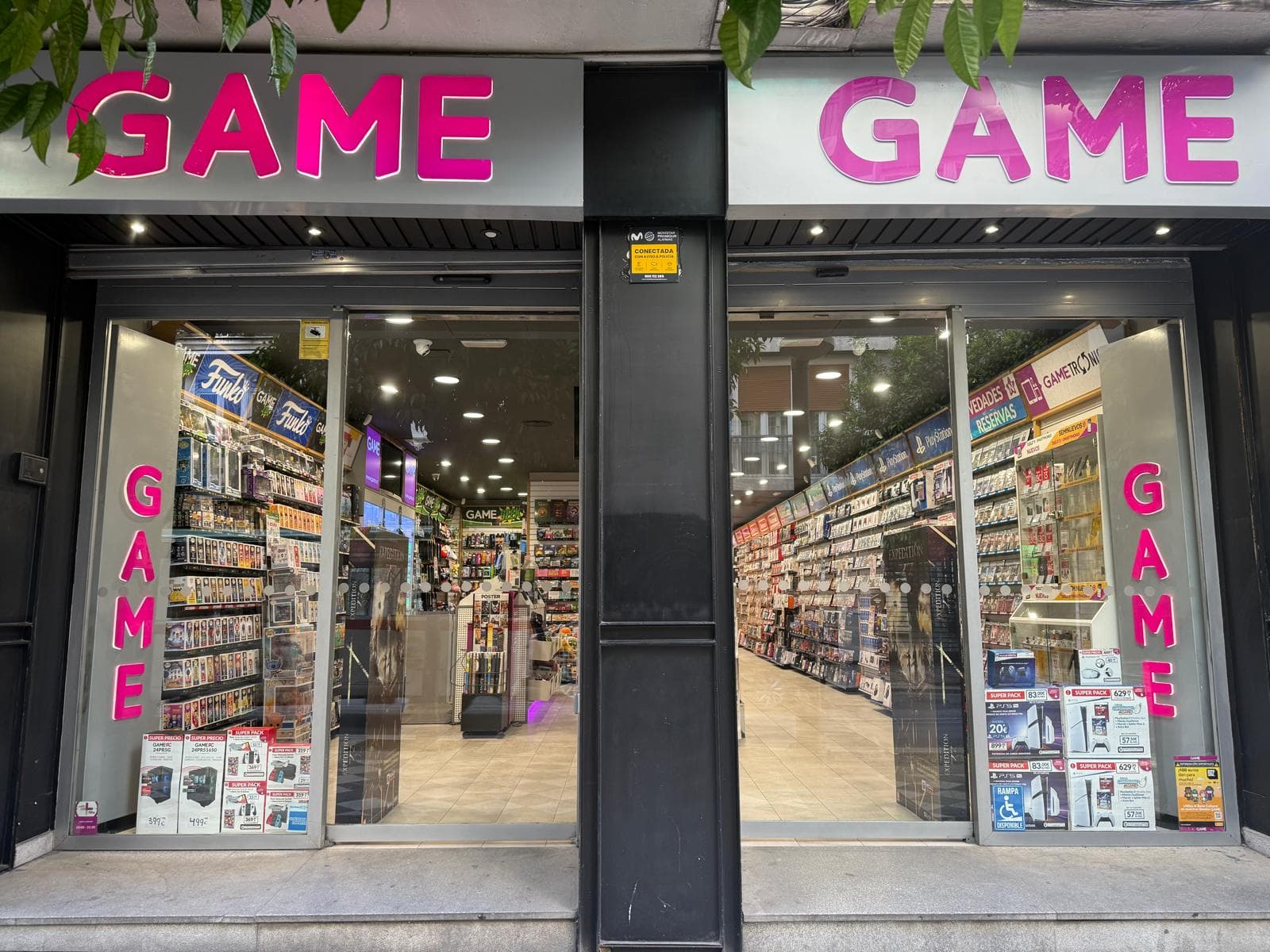 GRANADA RECOGIDAS VIDEOJUEGOS 18005 - foto 1