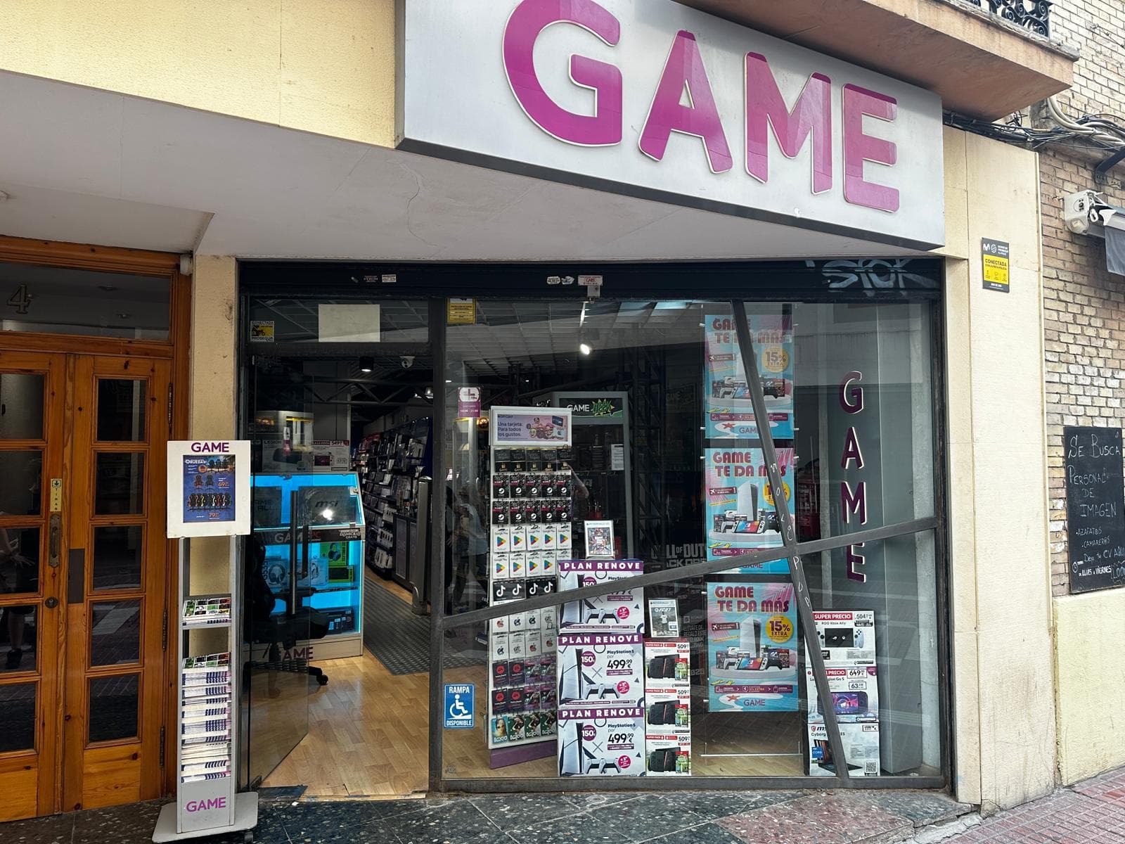 ZARAGOZA CALLE CADIZ VIDEOJUEGOS 5004 - foto 1