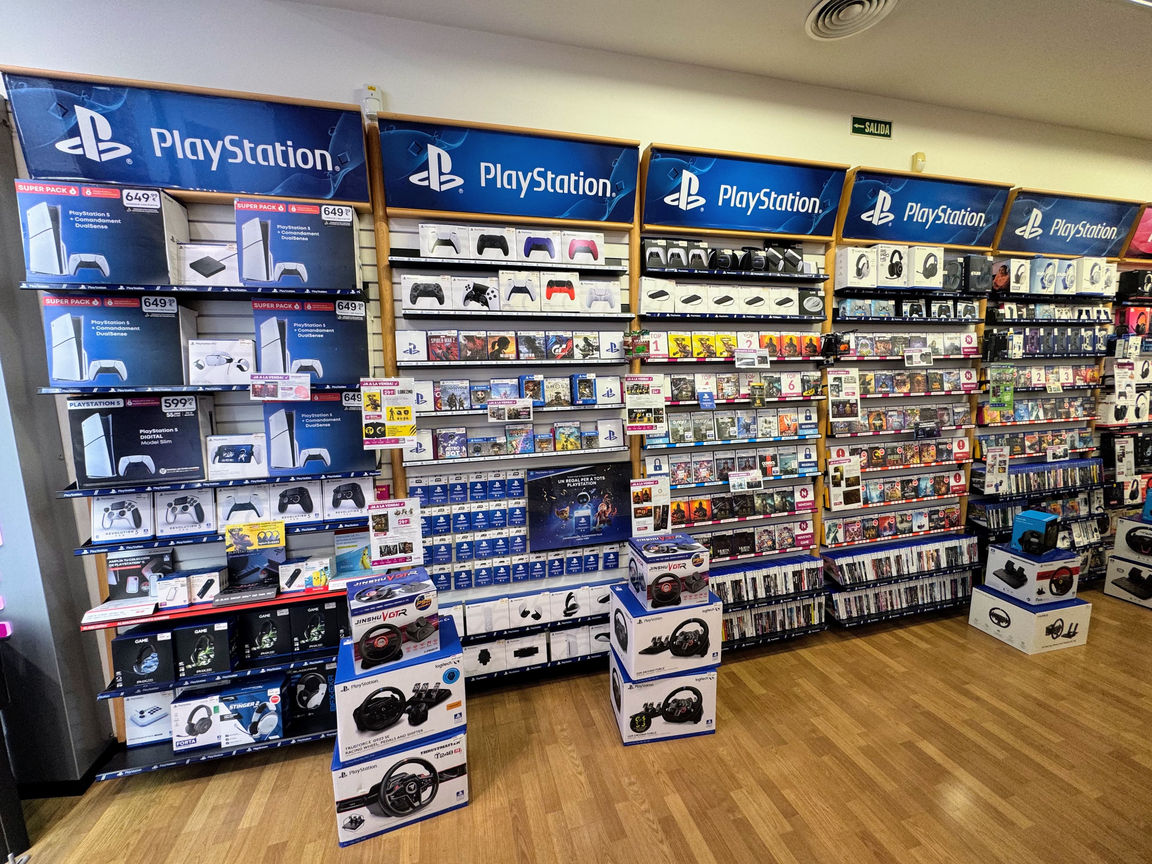 FIGUERES MORERIA VIDEOJUEGOS 17600 - foto 11