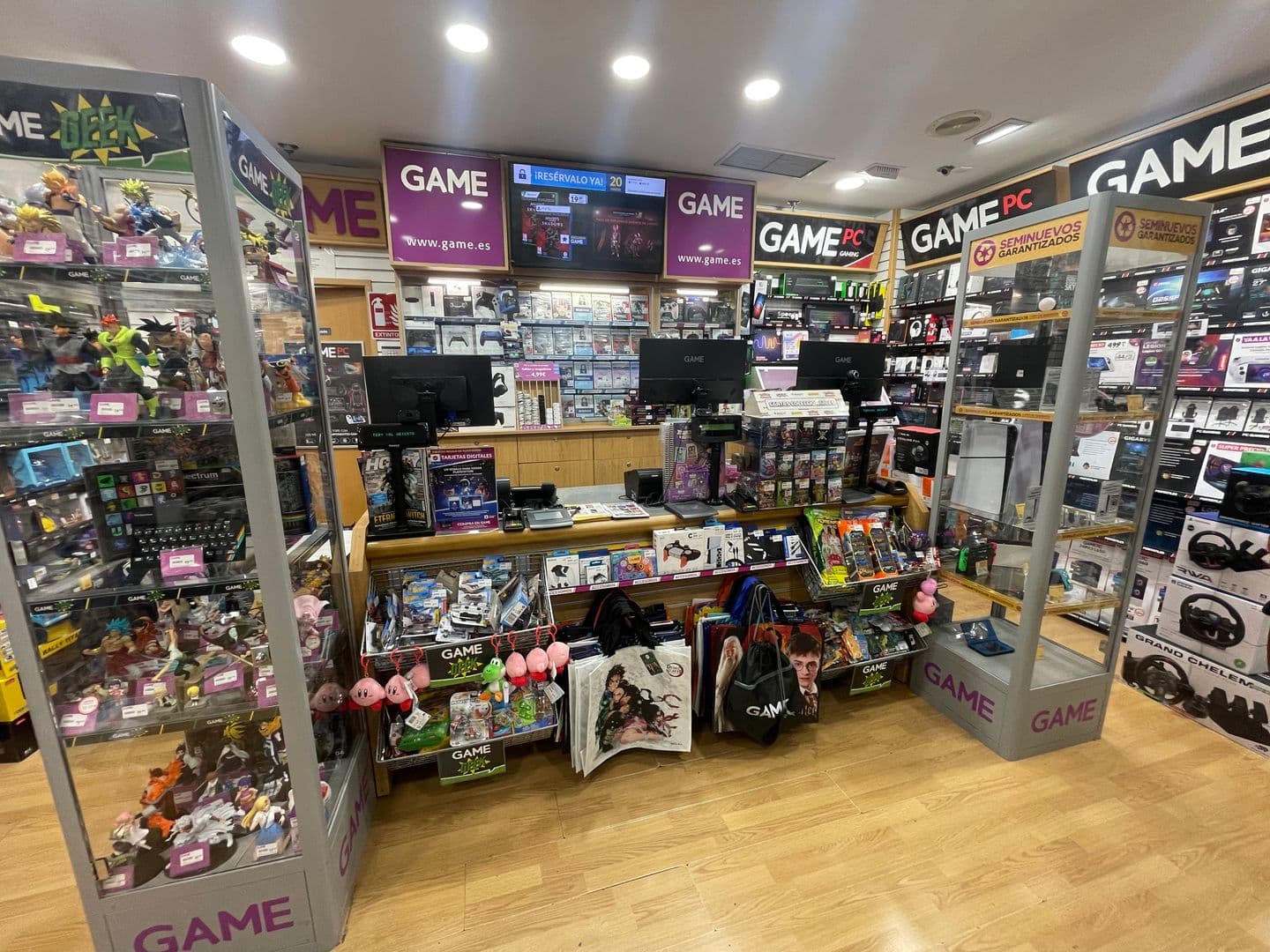MADRID PRINCIPE PIO VIDEOJUEGOS 28008 - foto 6