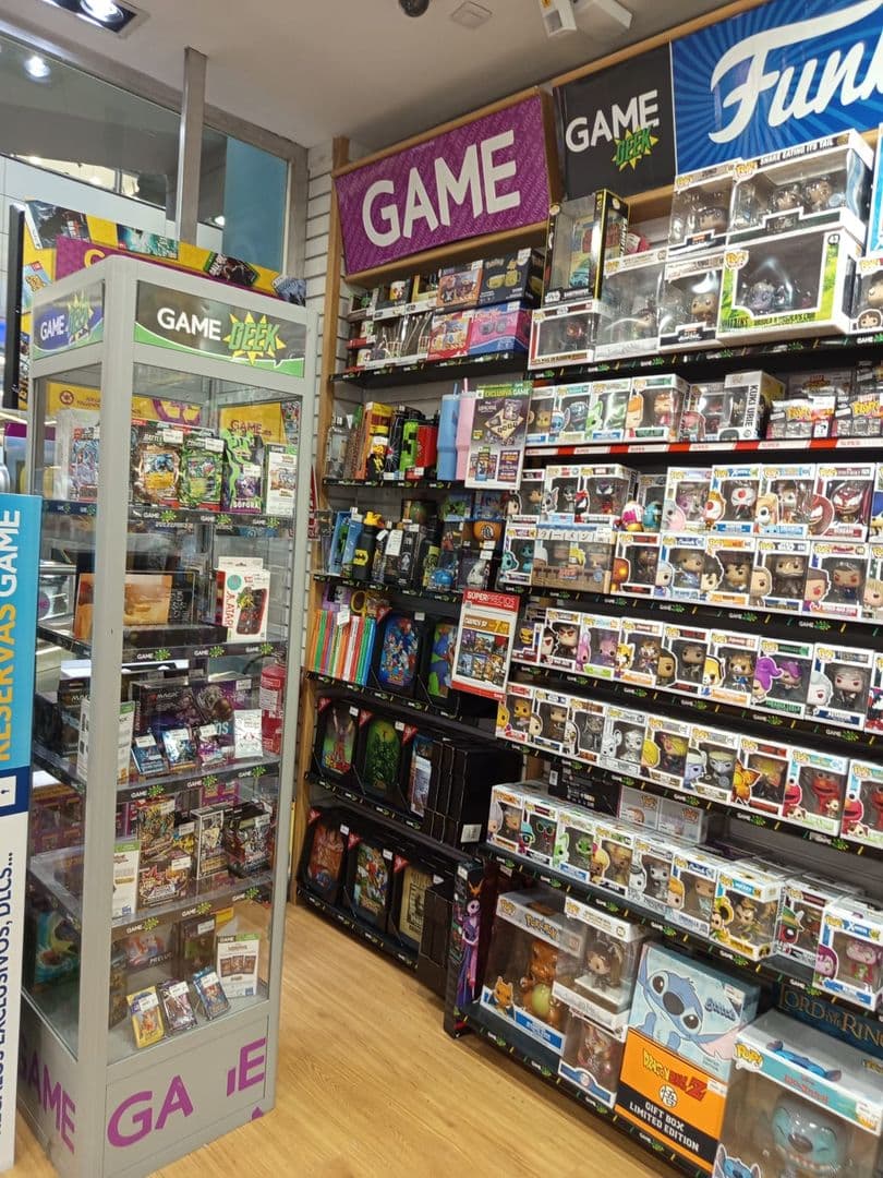 MADRID FUENLABRADA PLAZA ESTACION VIDEOJUEGOS - foto 2