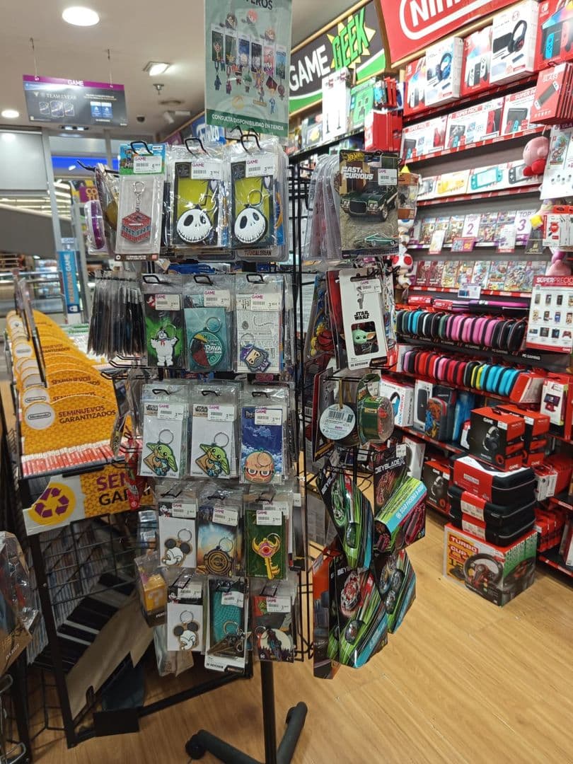 MADRID FUENLABRADA PLAZA ESTACION VIDEOJUEGOS - foto 5