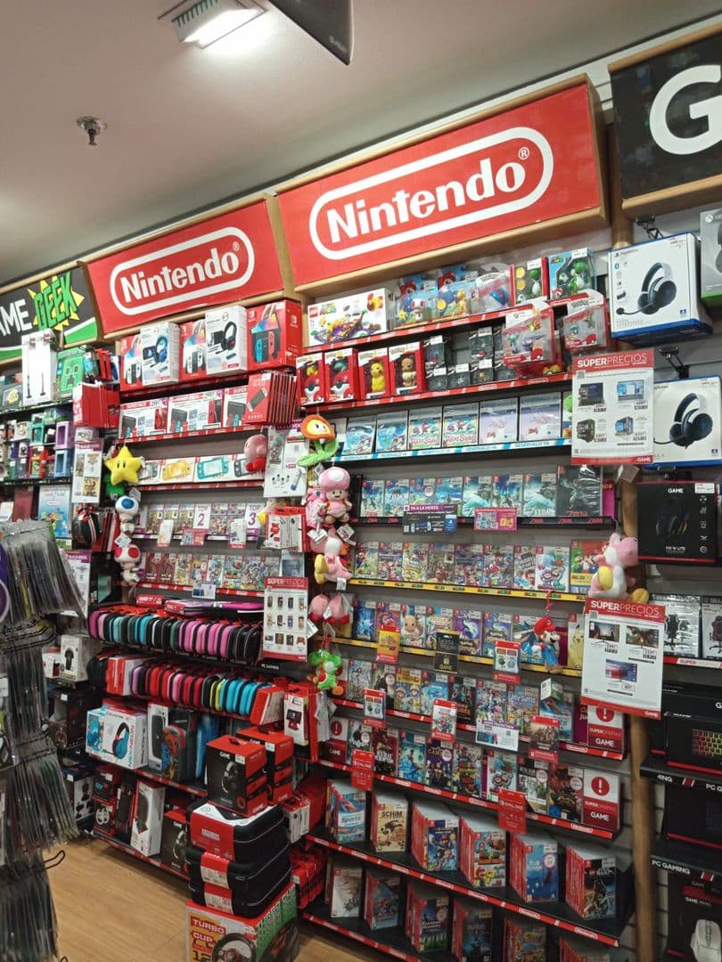 MADRID FUENLABRADA PLAZA ESTACION VIDEOJUEGOS - foto 7