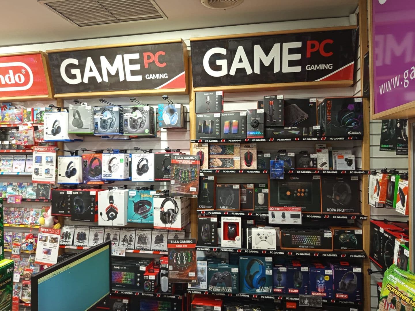 MADRID FUENLABRADA PLAZA ESTACION VIDEOJUEGOS - foto 8