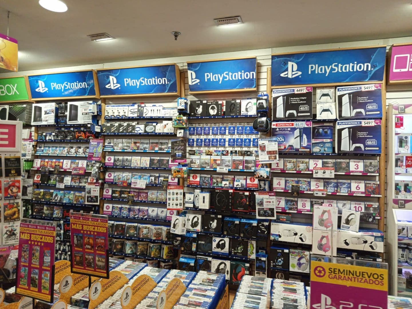 MADRID FUENLABRADA PLAZA ESTACION VIDEOJUEGOS - foto 9