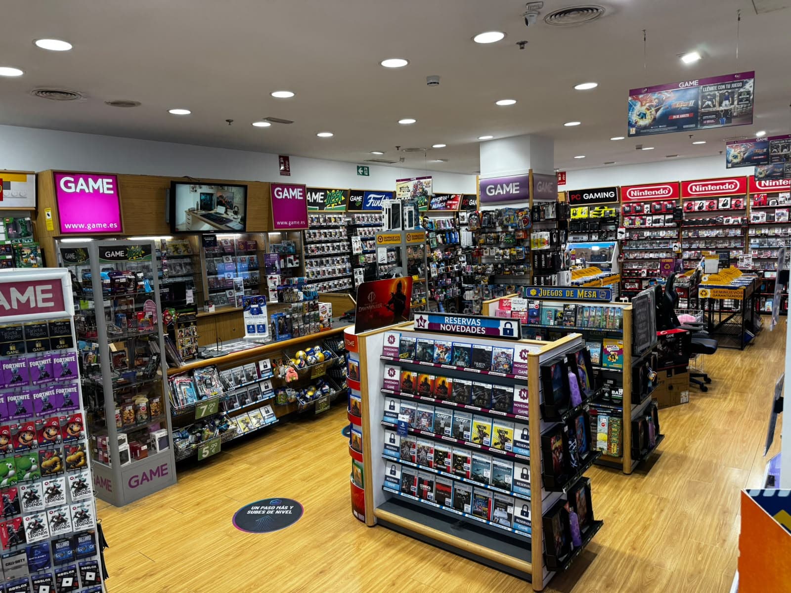 MADRID PINTO PLAZA EBOLI VIDEOJUEGOS 28320 - foto 8