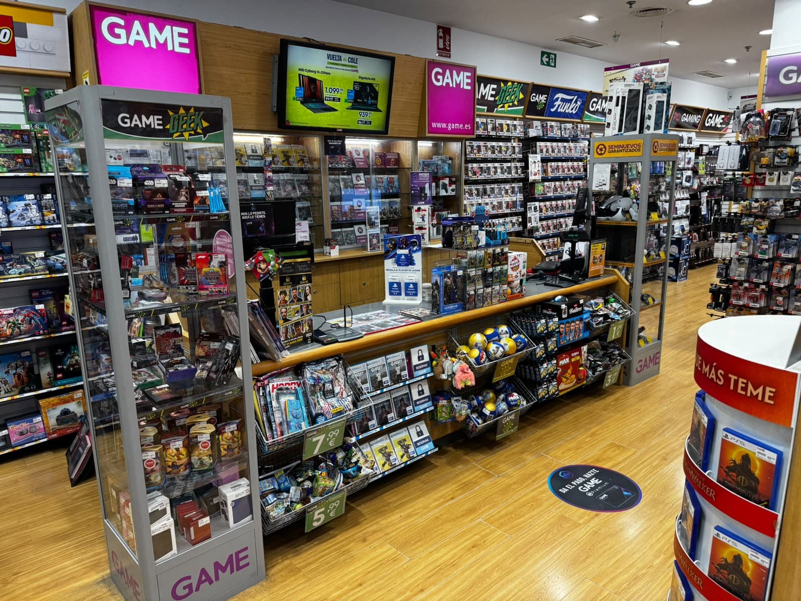 MADRID PINTO PLAZA EBOLI VIDEOJUEGOS 28320 - foto 9