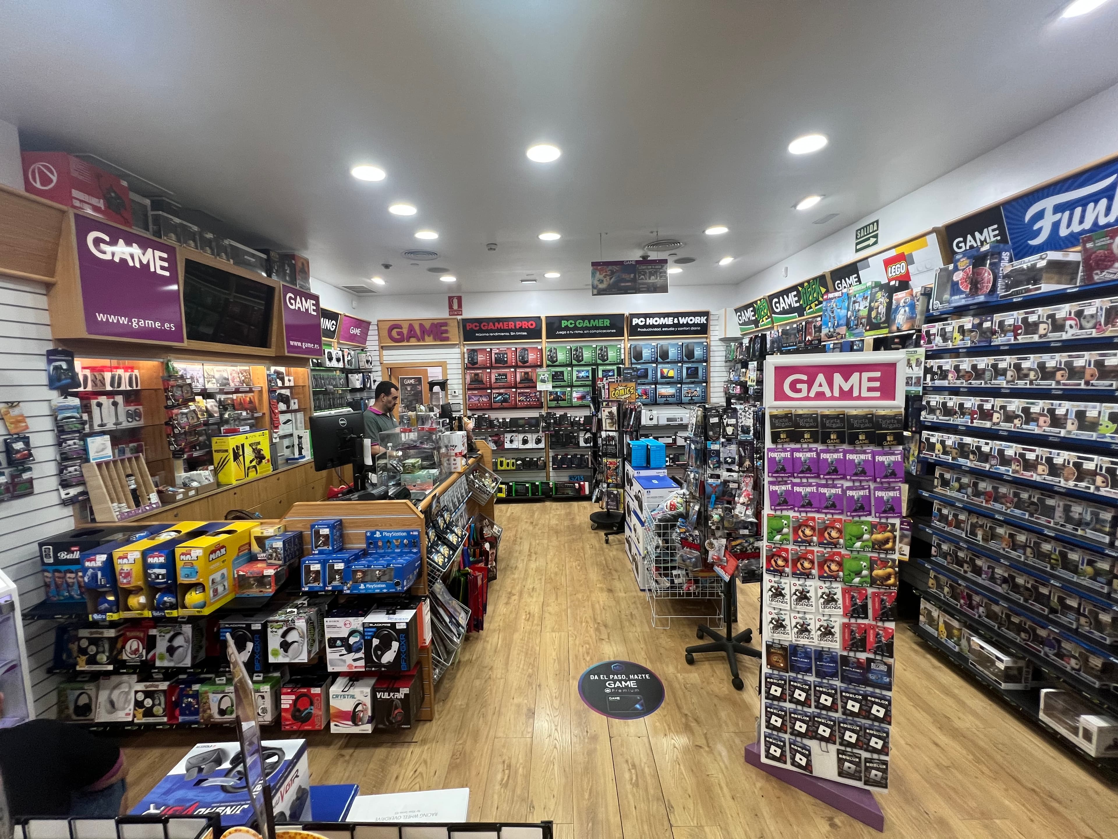 SANTA CRUZ DE TENERIFE MERIDIANO VIDEOJUEGOS - foto 4