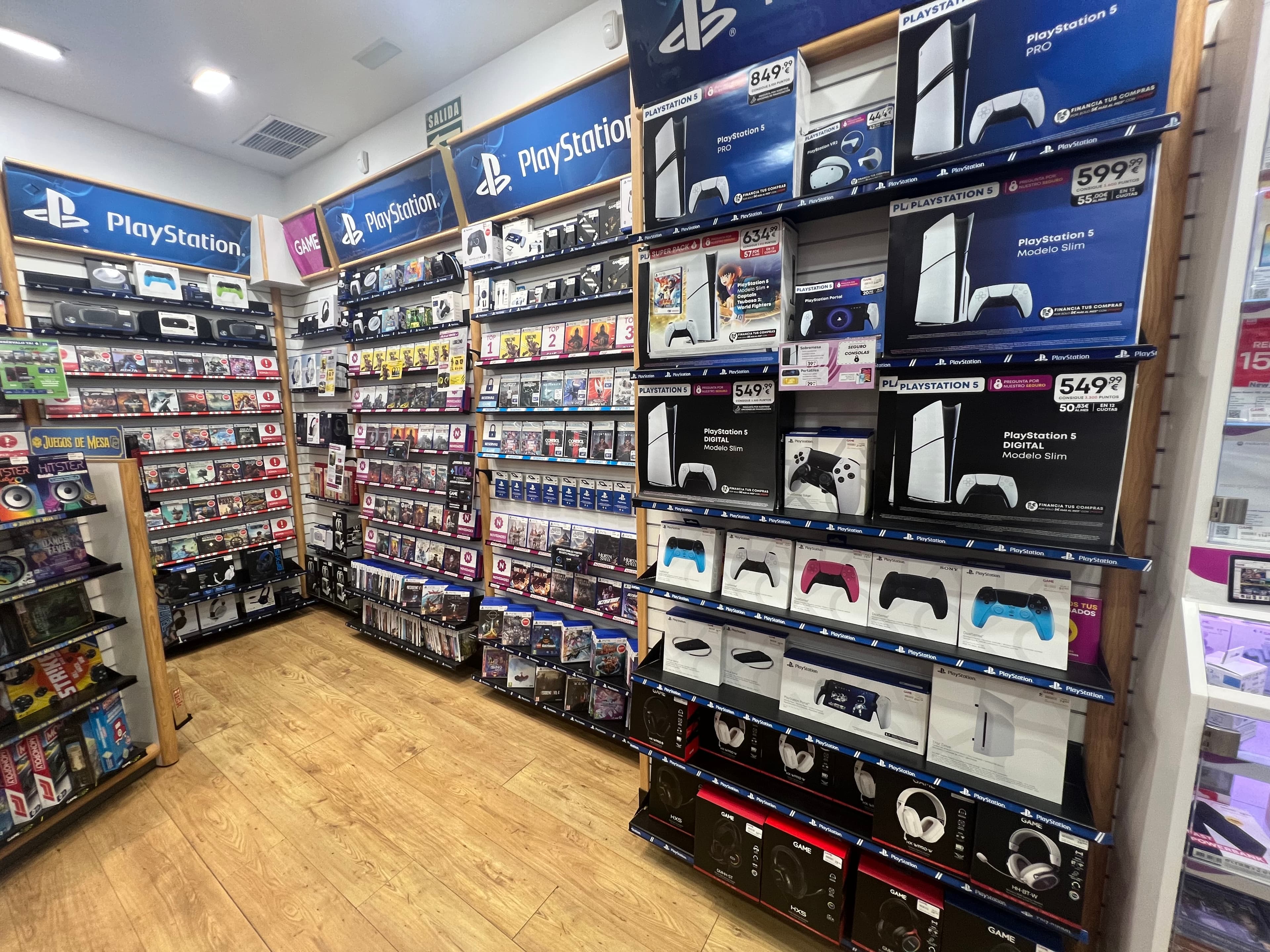 SANTA CRUZ DE TENERIFE MERIDIANO VIDEOJUEGOS - foto 11