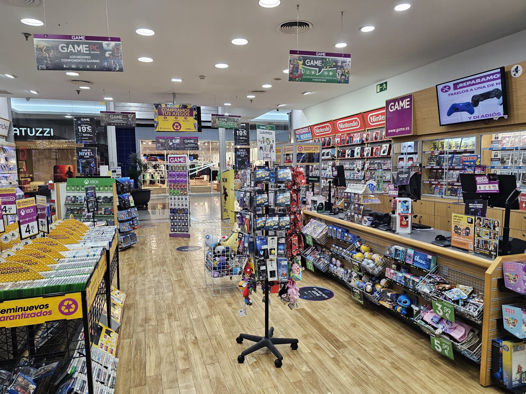 MALAGA MARBELLA LA CAÑADA VIDEOJUEGOS 29600 - foto 6