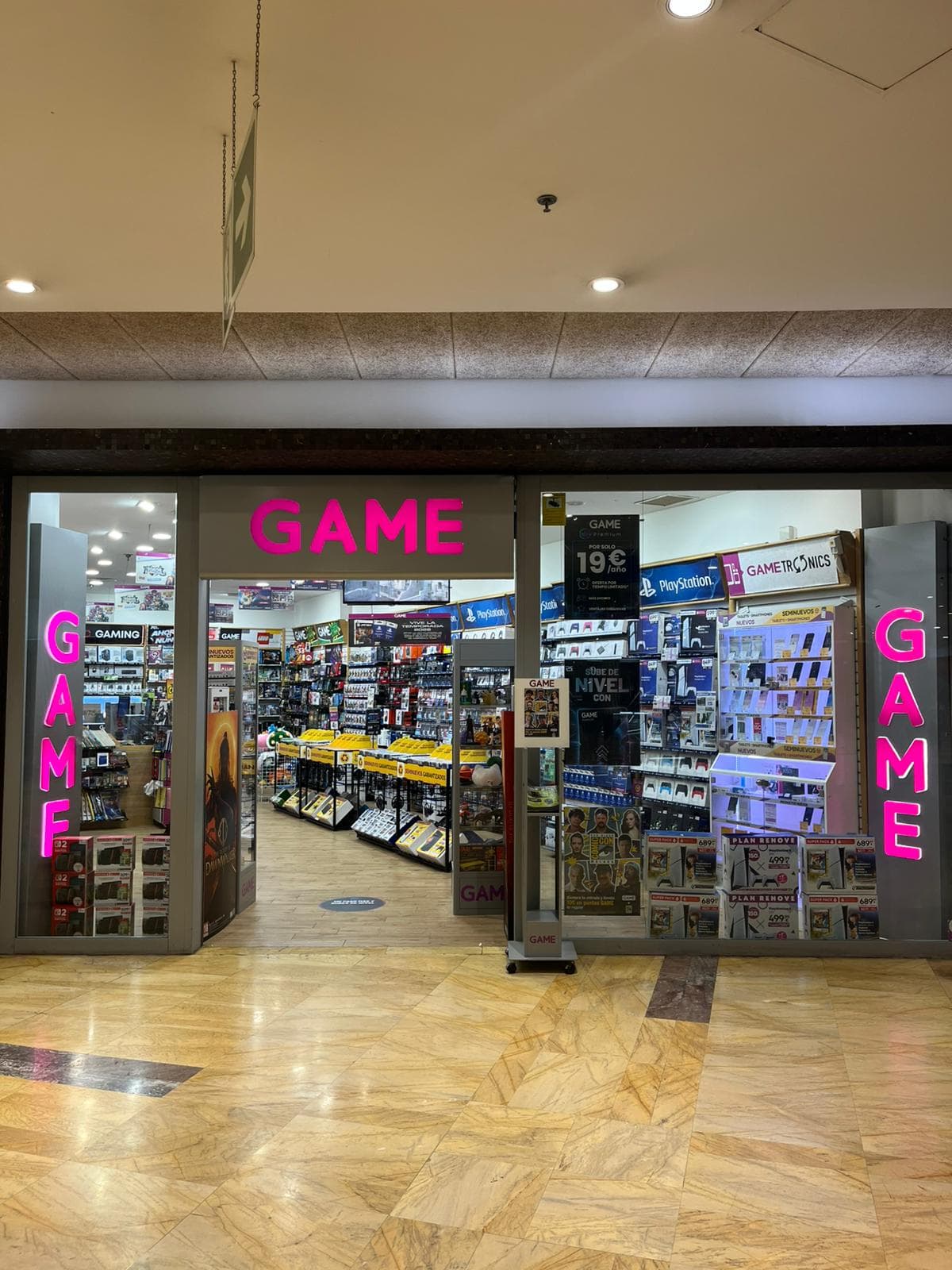 MALAGA ROSALEDA VIDEOJUEGOS 29011 - foto 6