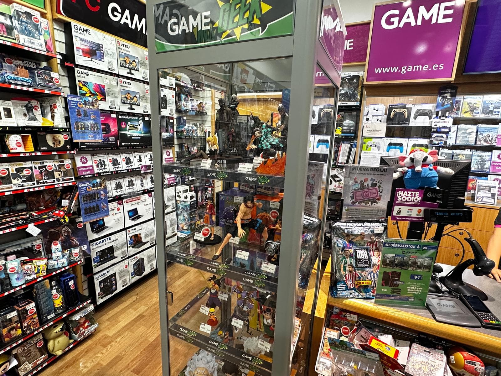 SORIA GOLMAYO LAS CAMARETAS VIDEOJUEGOS 42001 - foto 3