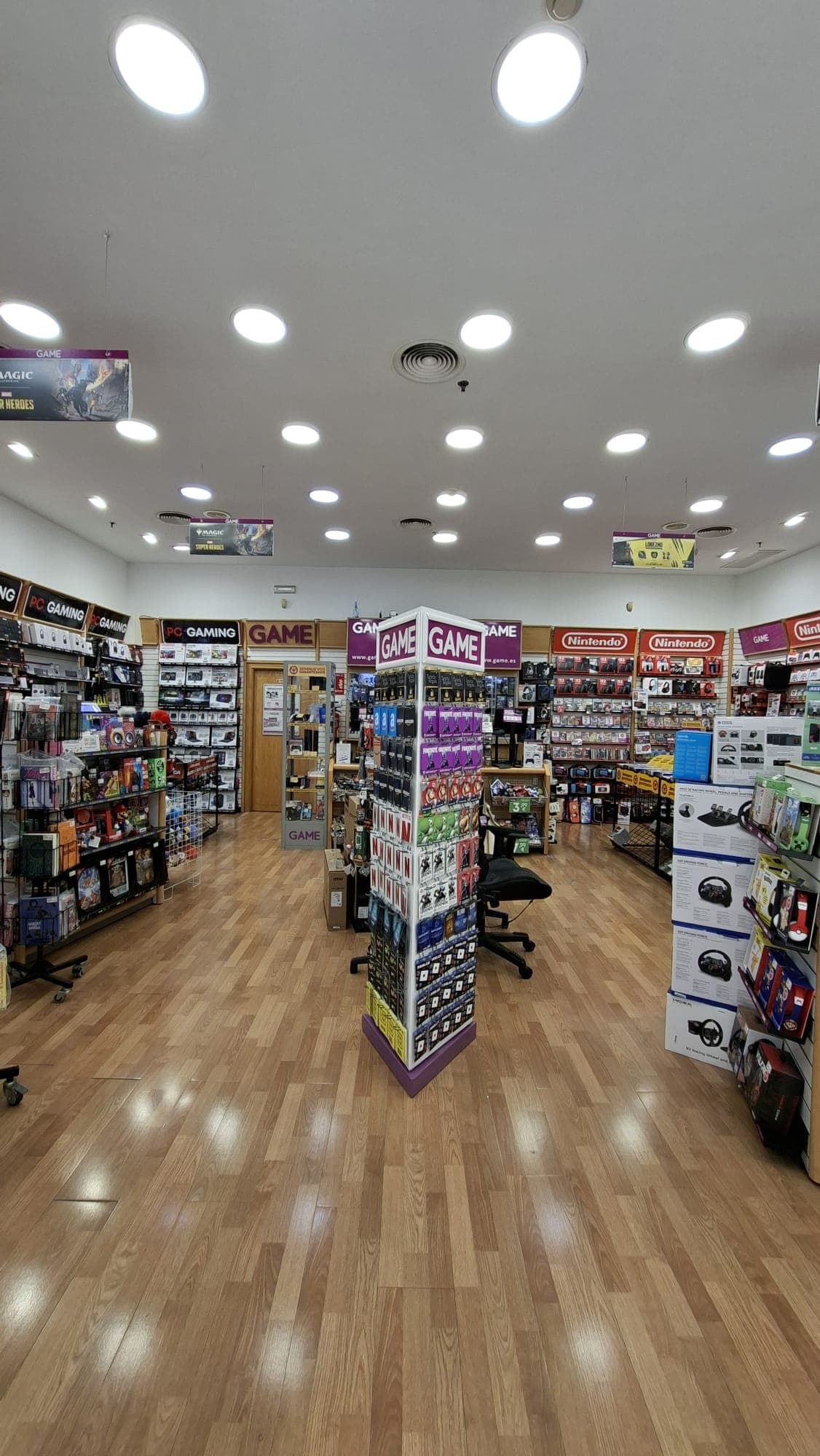 MALAGA TORREMOLINOS EL PINILLO VIDEOJUEGSO 29 - foto 4