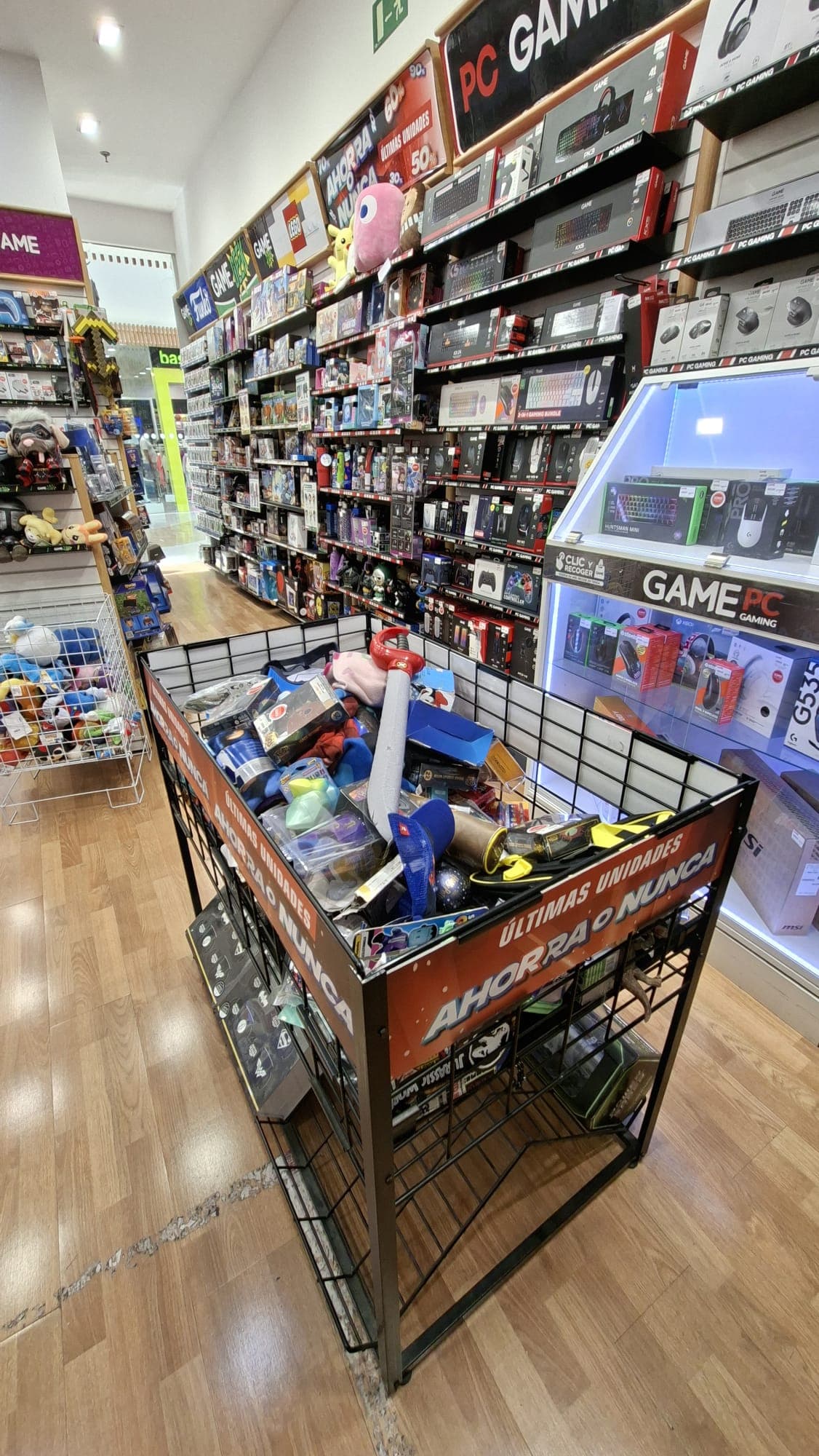 MALAGA TORREMOLINOS EL PINILLO VIDEOJUEGSO 29 - foto 12