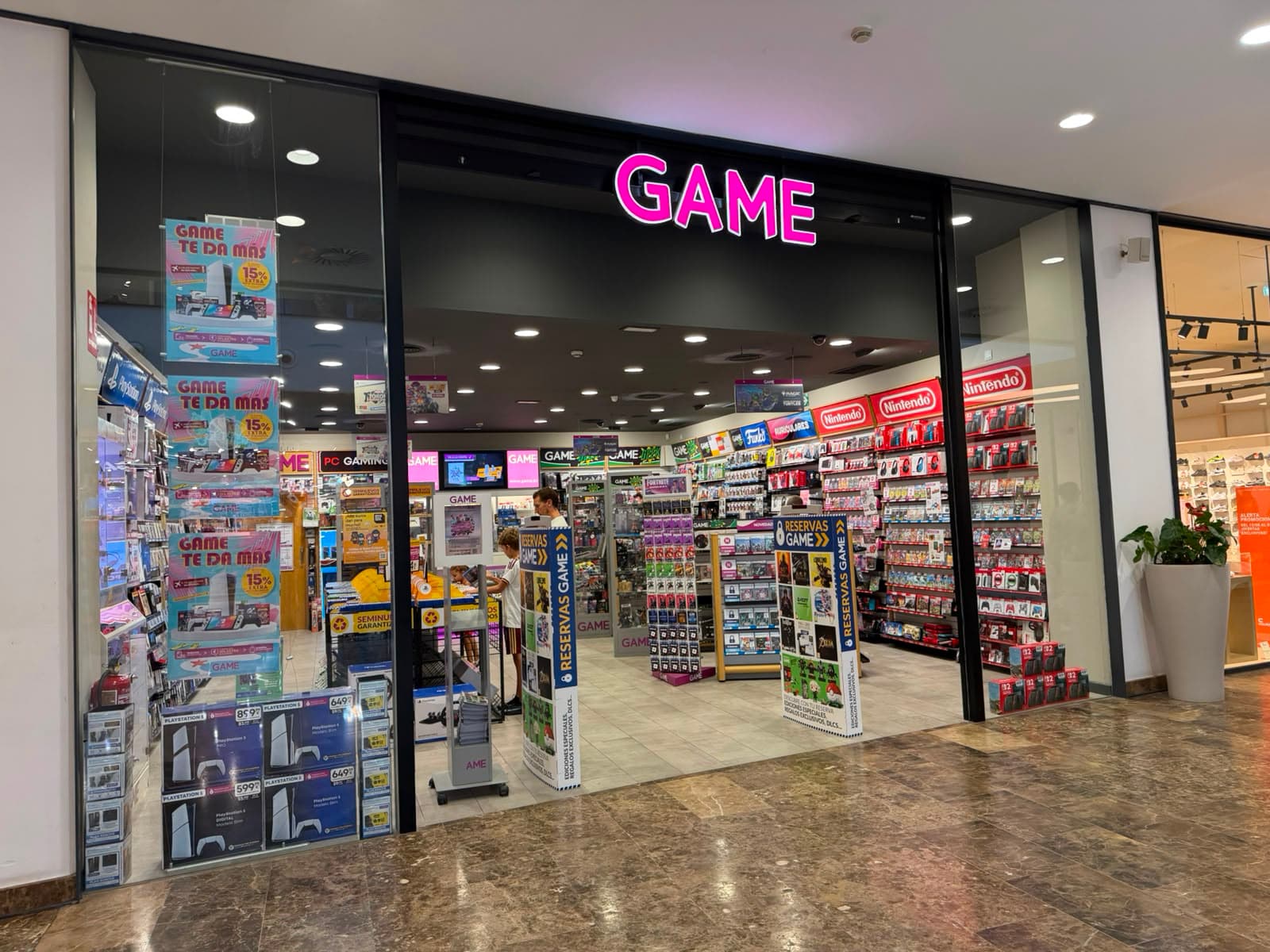 MADRID ISLAZUL VIDEOJUEGOS 28054 - foto 2