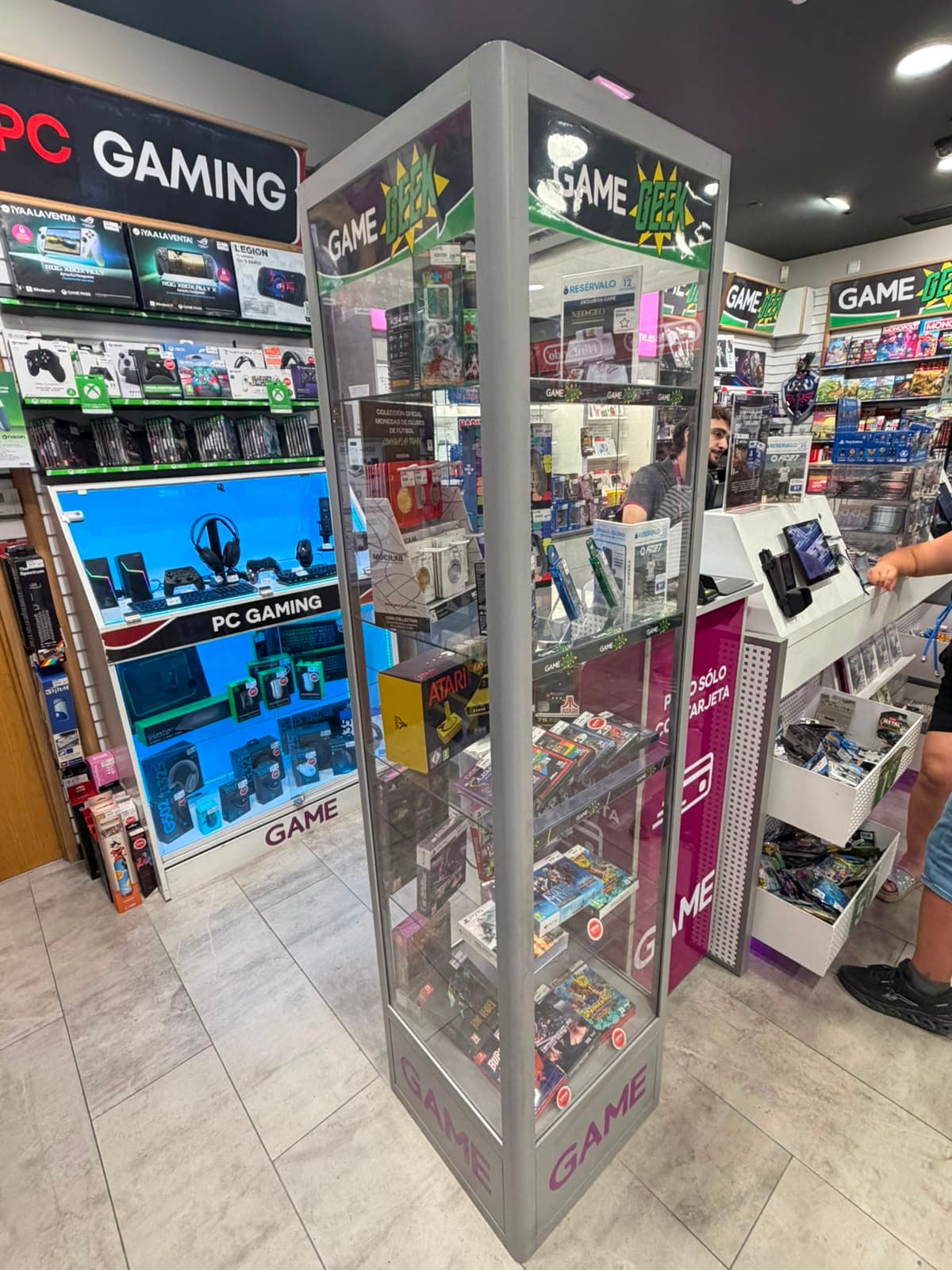 MADRID ISLAZUL VIDEOJUEGOS 28054 - foto 4