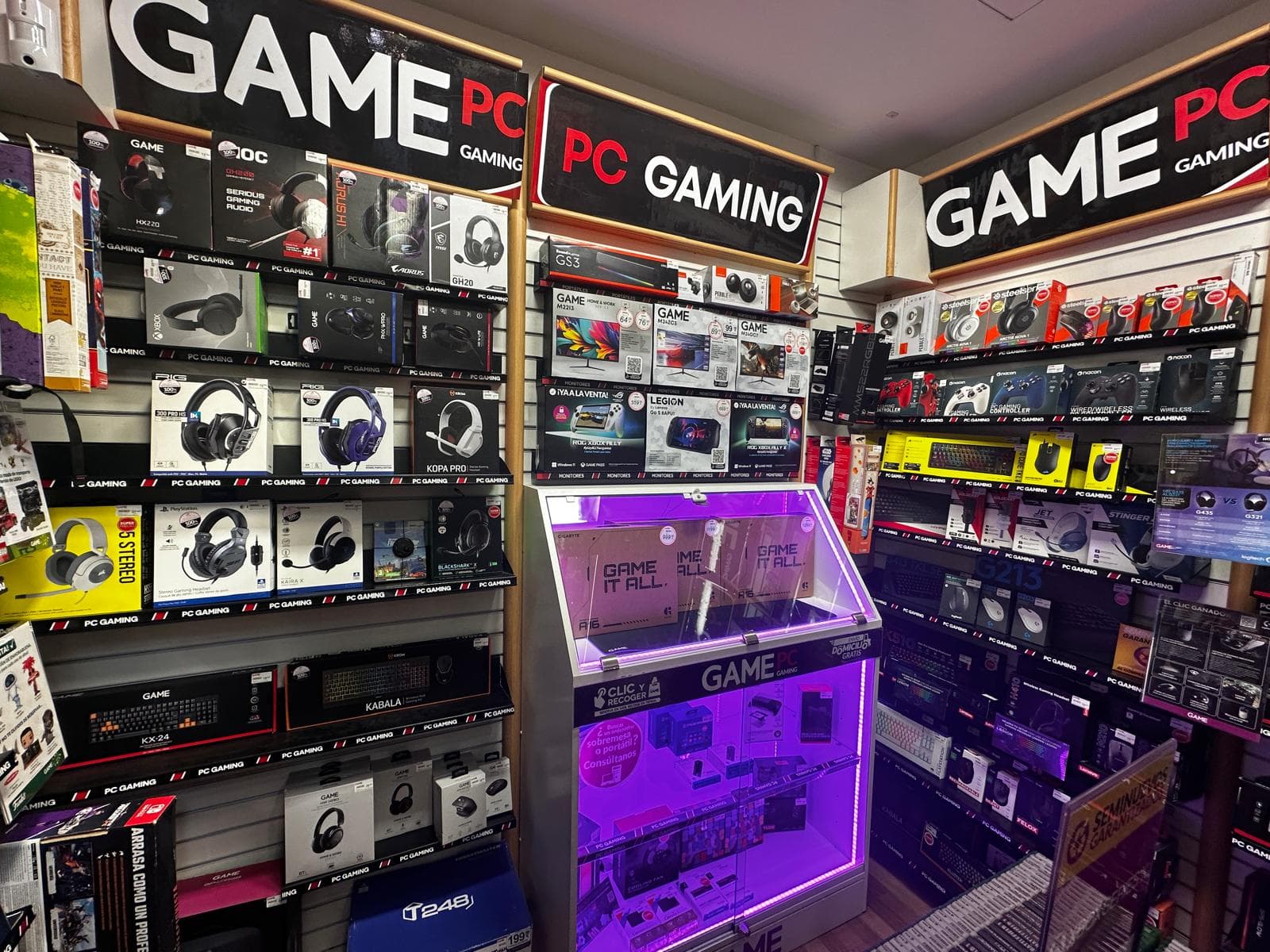 HUESCA COSO BAJO VIDEOJUEGOS 22001 - foto 3