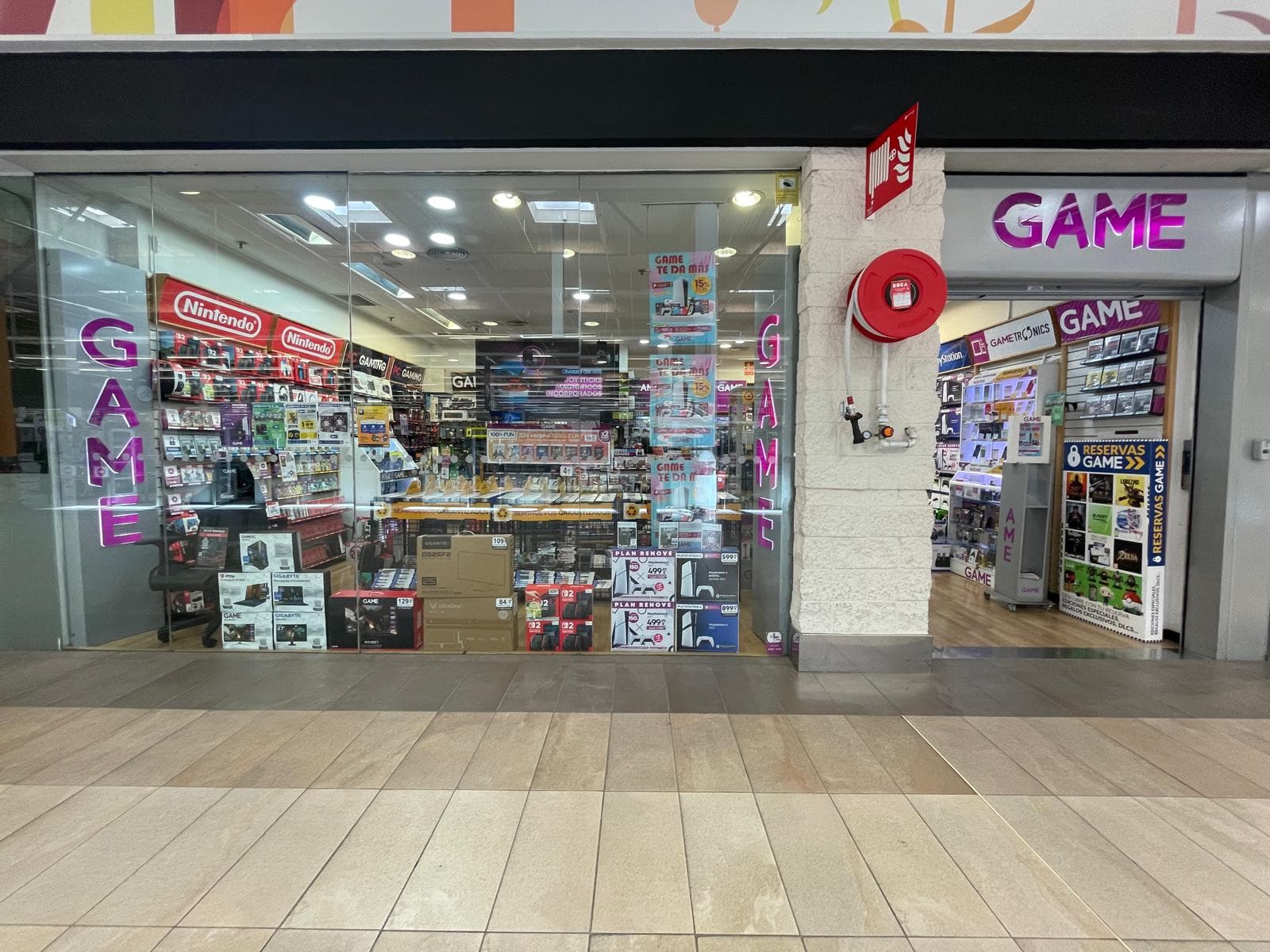 SEVILLA MACARENA VIDEOJUEGOS 41008 - foto 3