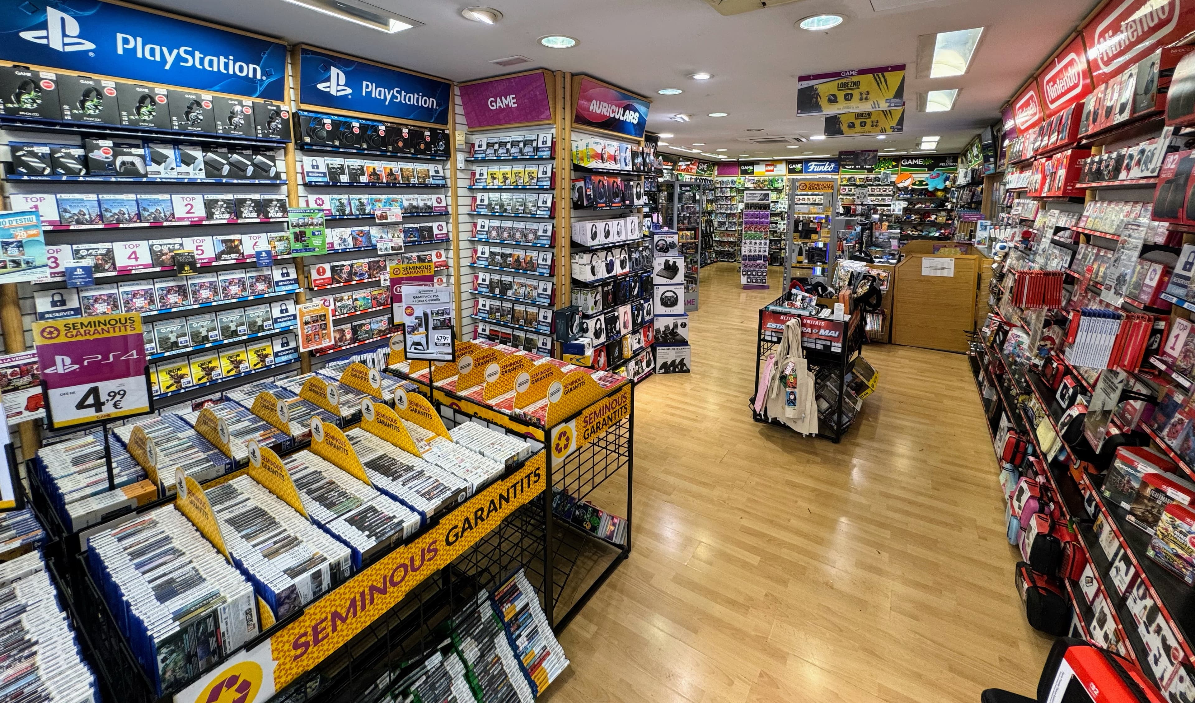 TARRAGONA REUS MARTI FOLGUERA VIDEOJUEGOS 432 - foto 6