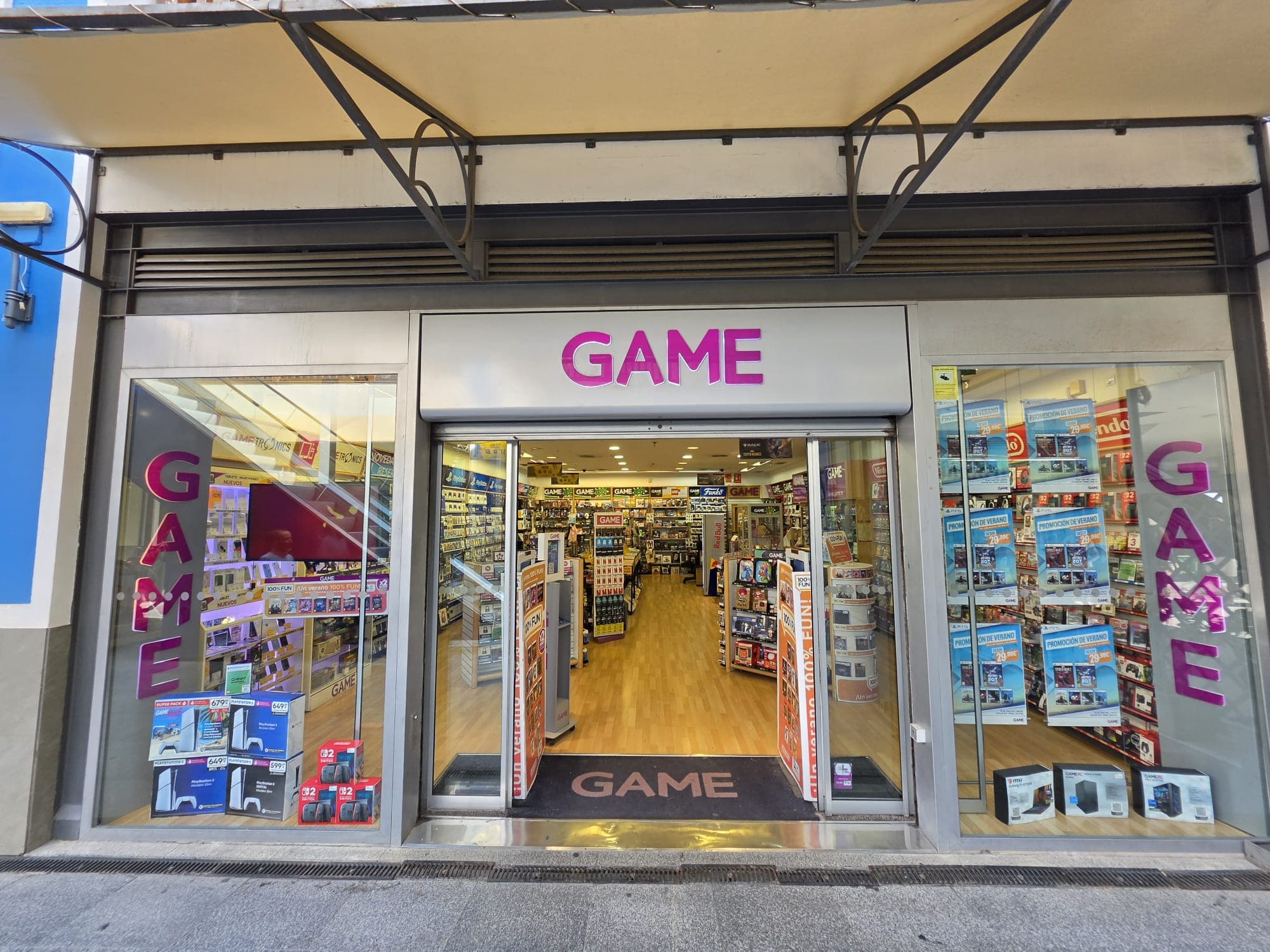 HUELVA AYAMONTE LA PLAZA VIDEOJUEGOS 21400 - foto 1
