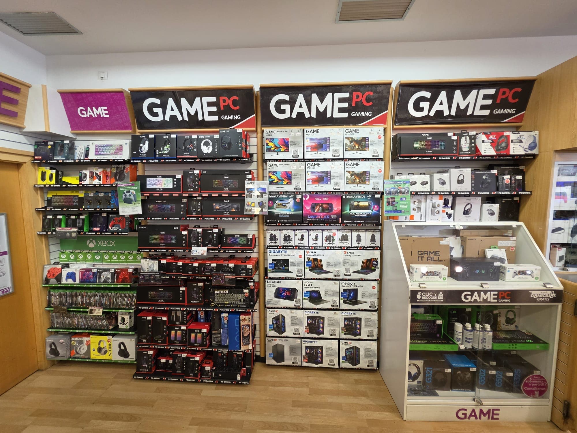 HUELVA AYAMONTE LA PLAZA VIDEOJUEGOS 21400 - foto 9