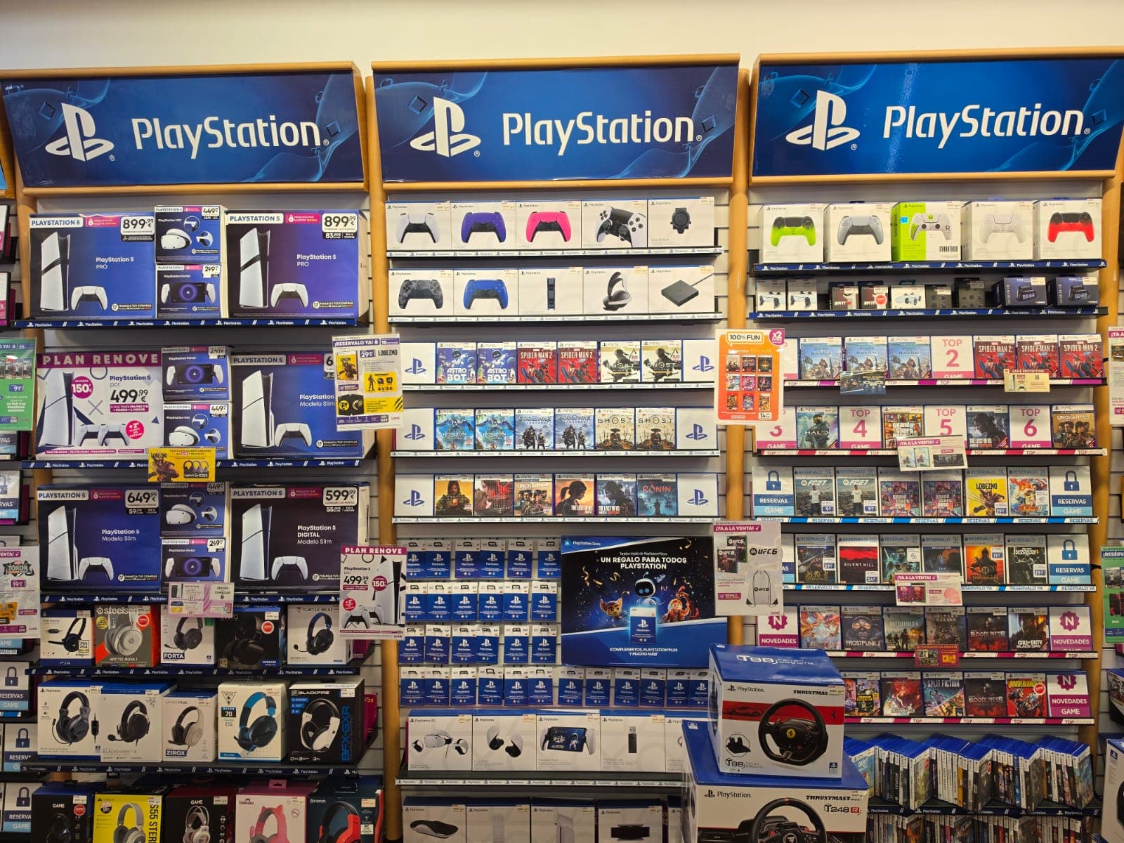 HUELVA AYAMONTE LA PLAZA VIDEOJUEGOS 21400 - foto 10