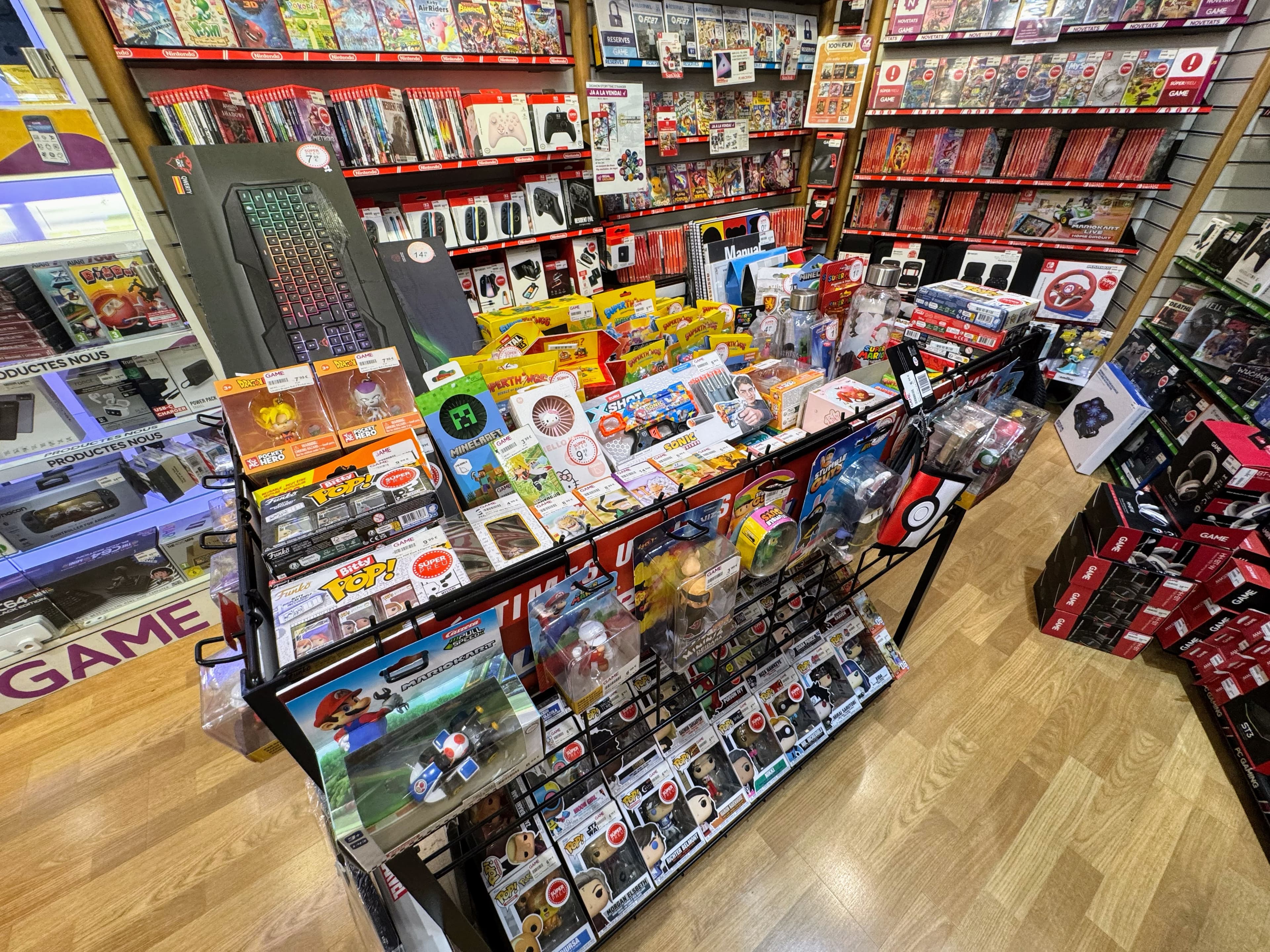 TARRAGONA REUS CARREFOUR FORTUNY VIDEOJUEGOS - foto 5