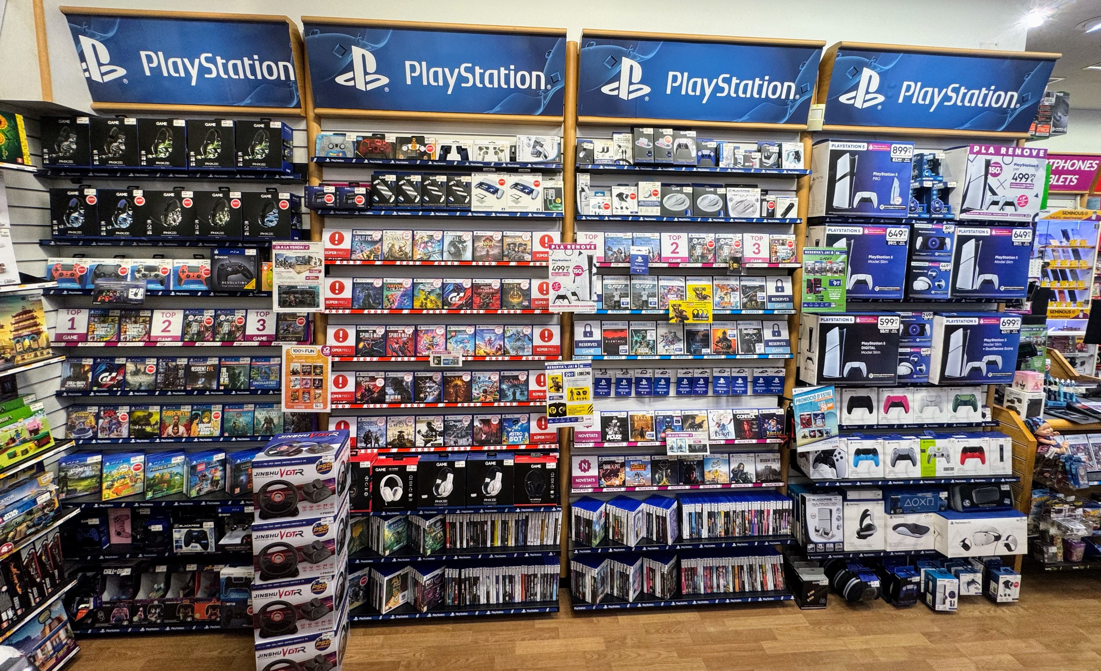 TARRAGONA REUS CARREFOUR FORTUNY VIDEOJUEGOS - foto 11