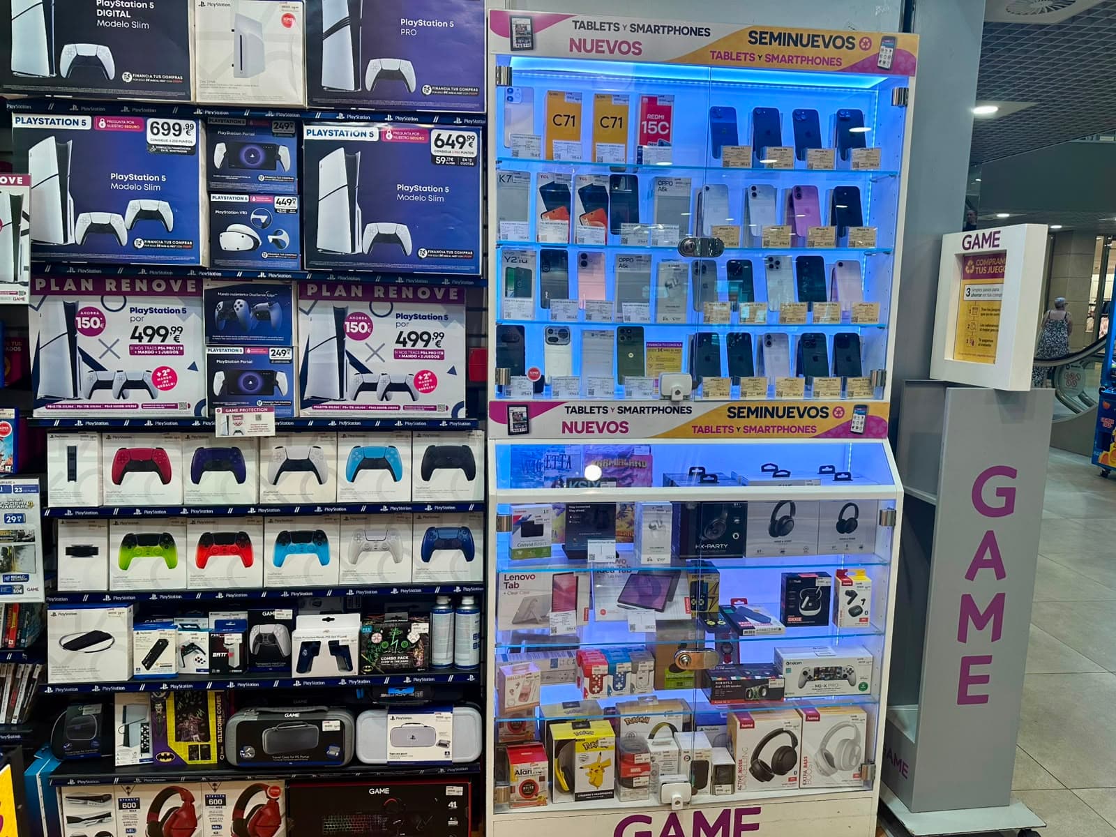 GUIPUZKOA IRUN MENDIBIL VIDEOJUEGOS 20302 - foto 10