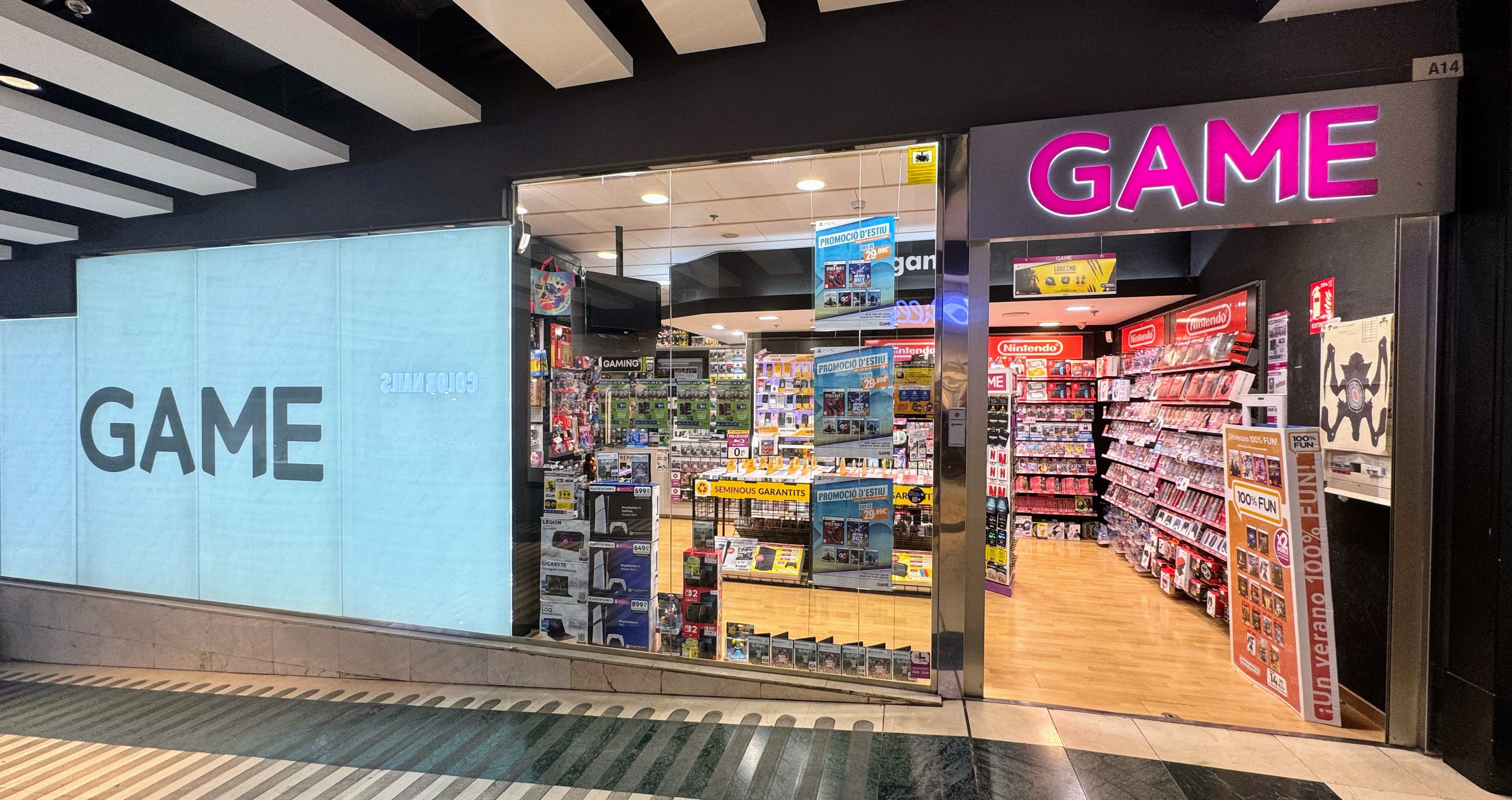 BARCELONA CASTELLDEFELS ANEC BLAU VIDEOJUEGOS - foto 1