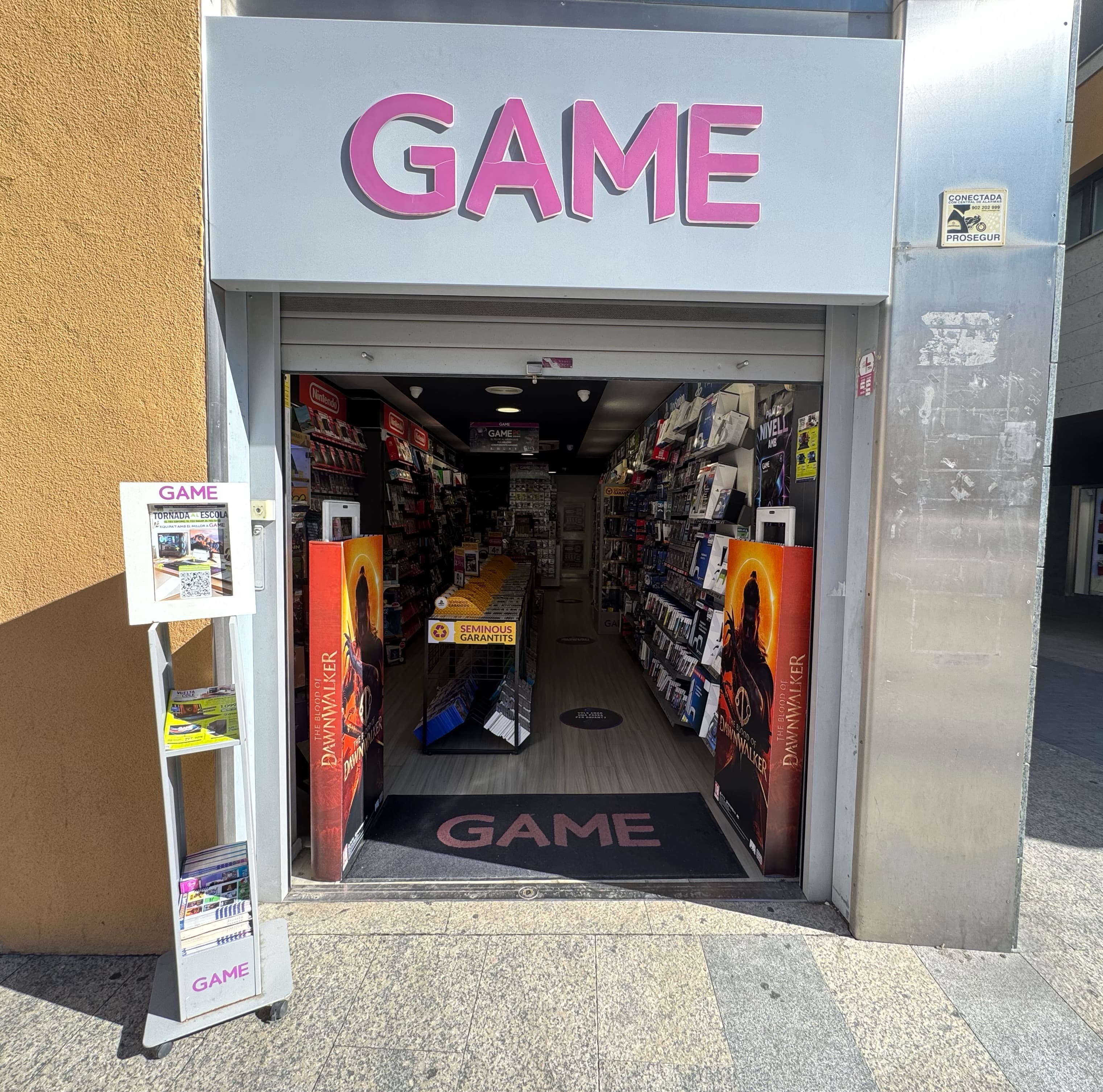 BARCELONA VIC VIC VIDEOJUEGOS 08500 - foto 1