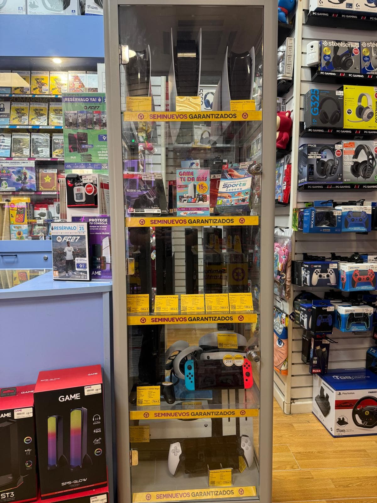 CADIZ AVENIDA ANDALUCIA VIDEOJUEGOS 11008 - foto 2