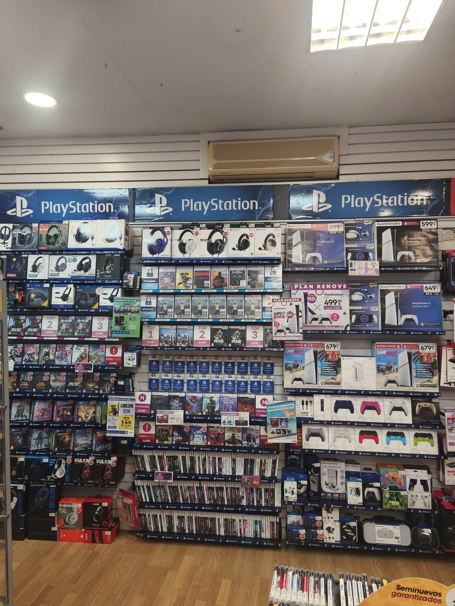 CADIZ AVENIDA ANDALUCIA VIDEOJUEGOS 11008 - foto 10