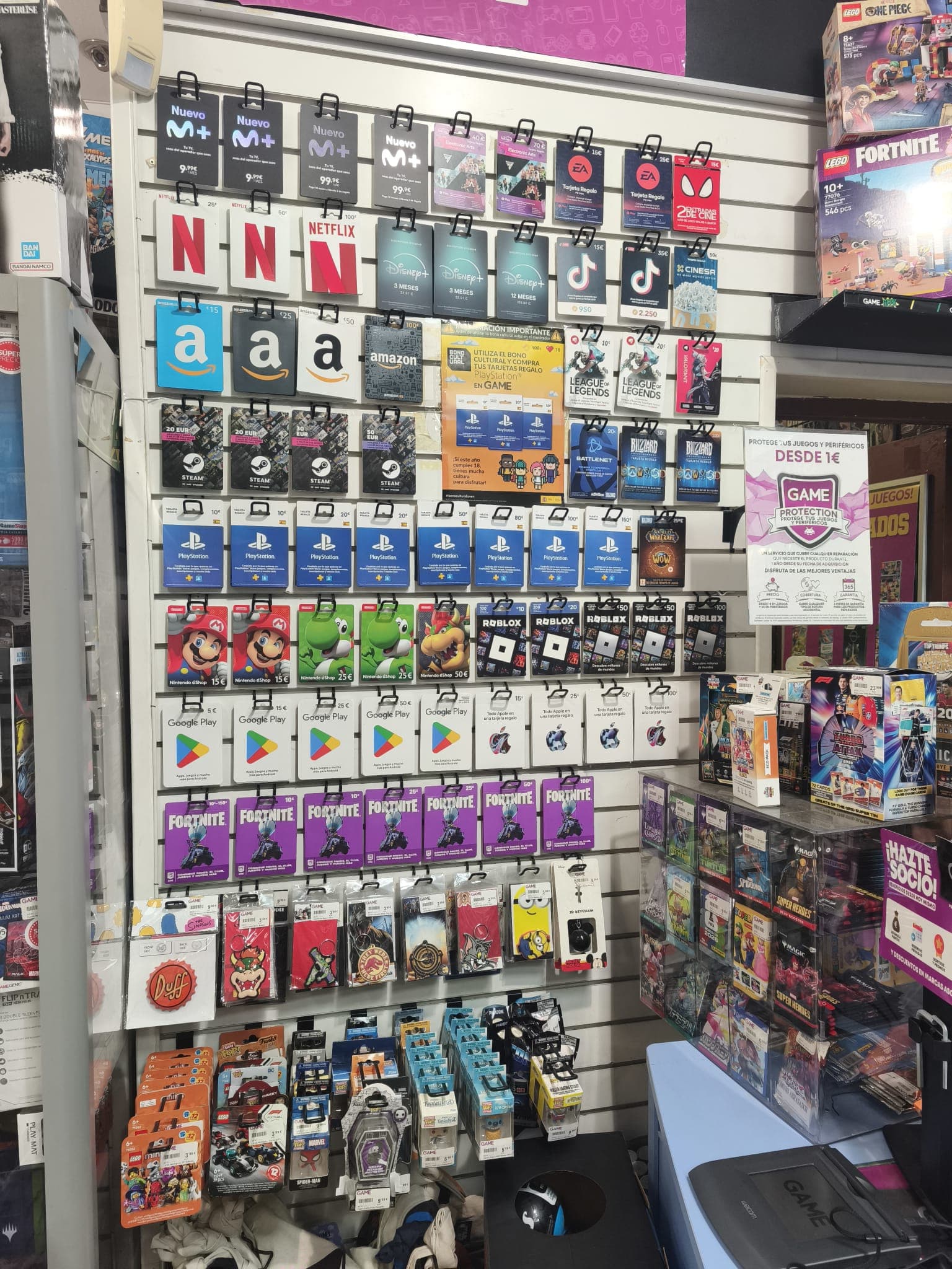 CADIZ AVENIDA ANDALUCIA VIDEOJUEGOS 11008 - foto 11
