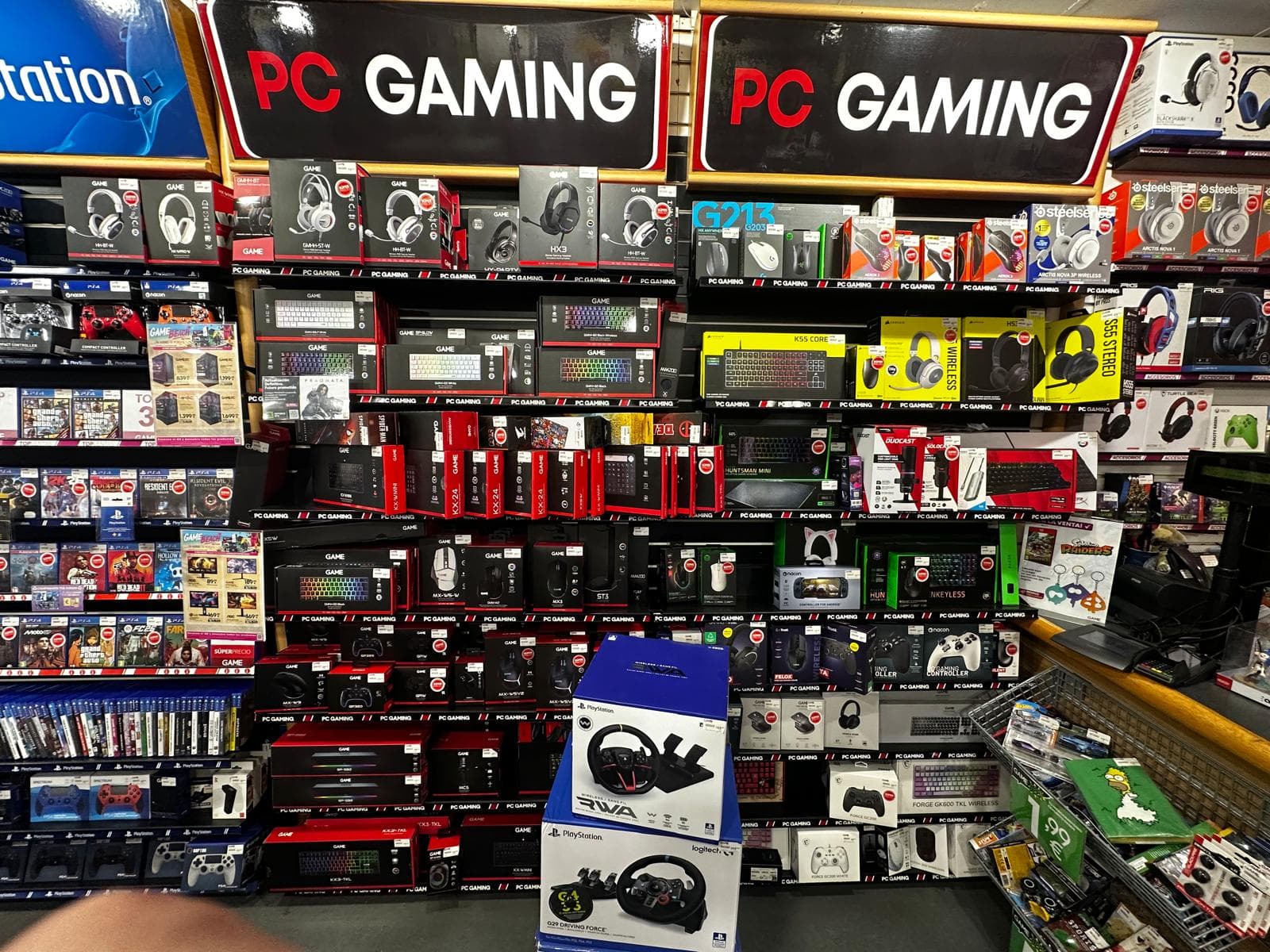 SANTANDER CALLE BURGOS VIDEOJUEGOS 39008 - foto 9