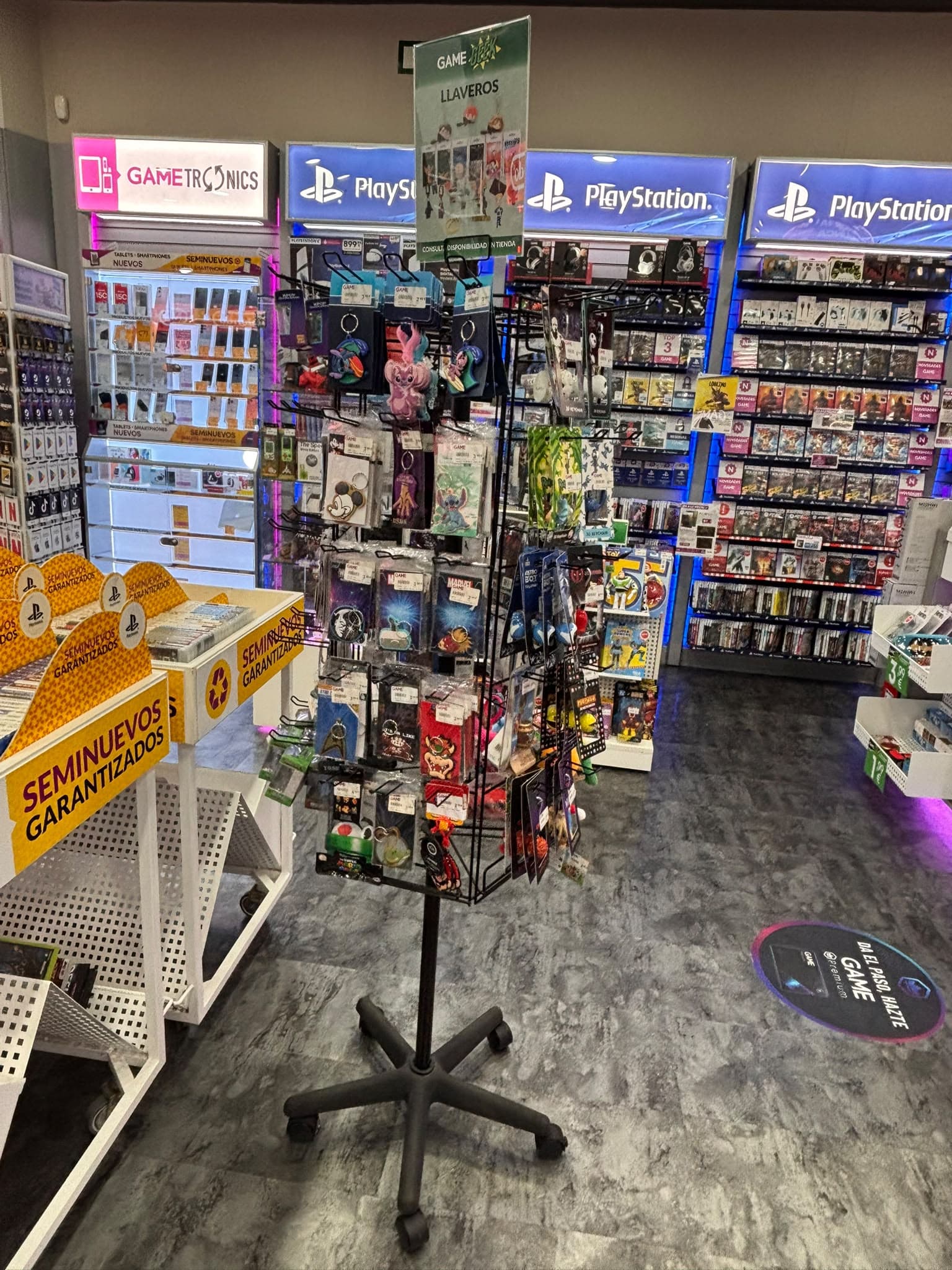 ALMERIA TORRECARDENAS VIDEOJUEGOS 04009 - foto 9