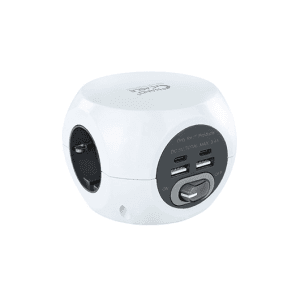 Nanocable Base de 3 enchufes con 4 USB´s (2 USB A + 2 USB-C), con interruptor